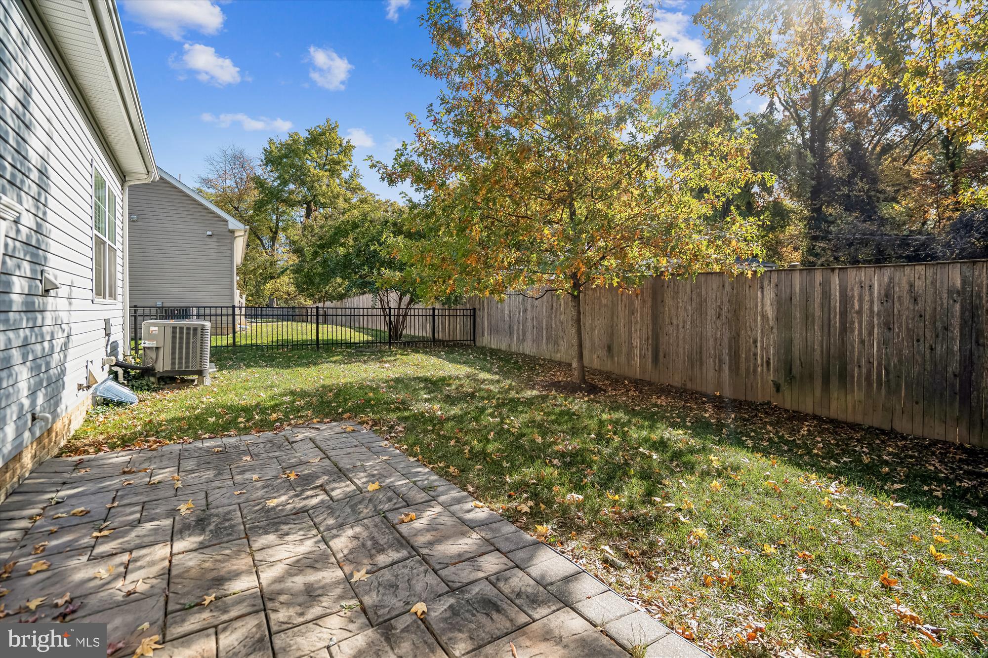 RIVERDALE HEIGHTS - Residential