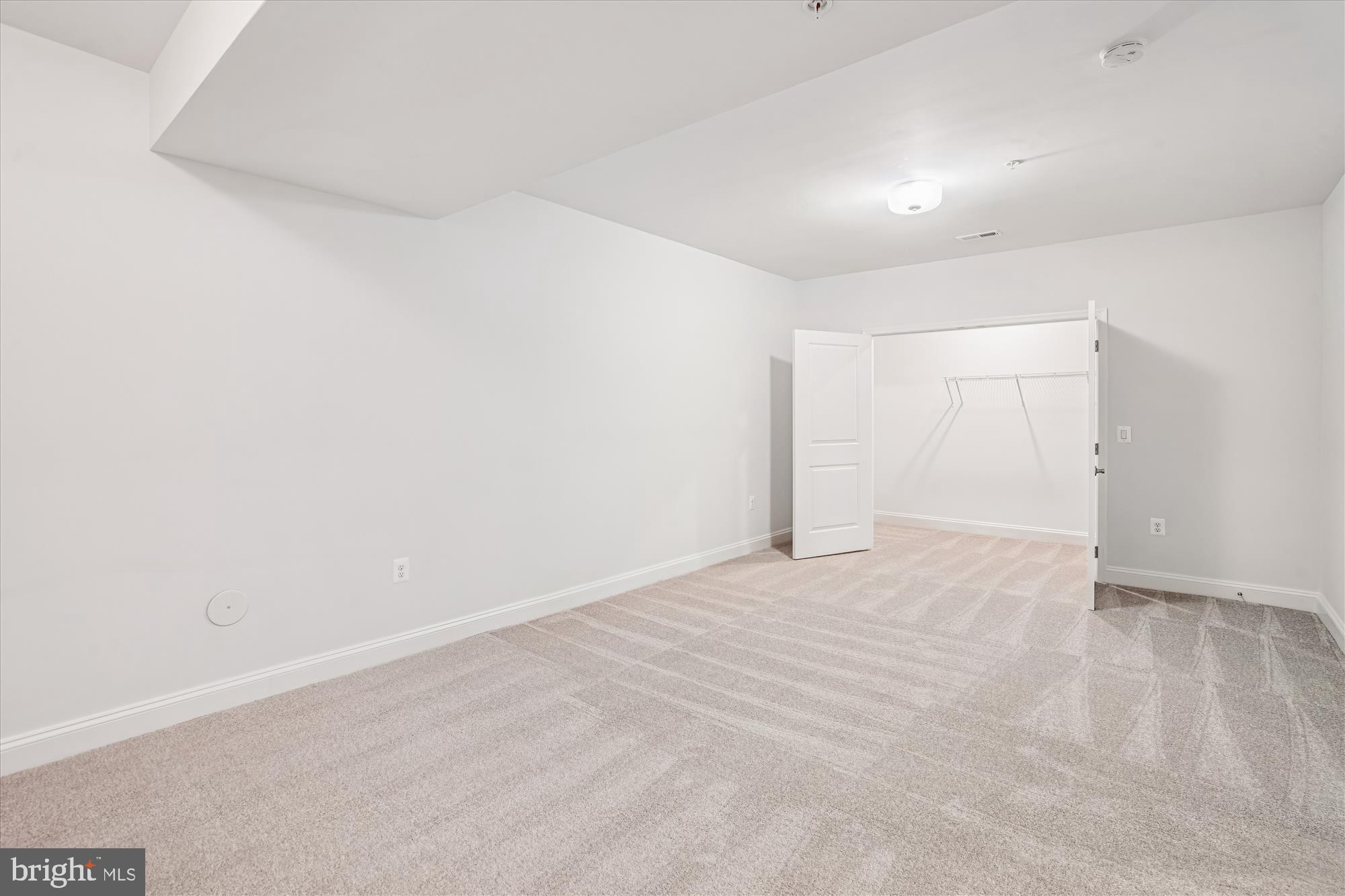 RIVERDALE HEIGHTS - Residential