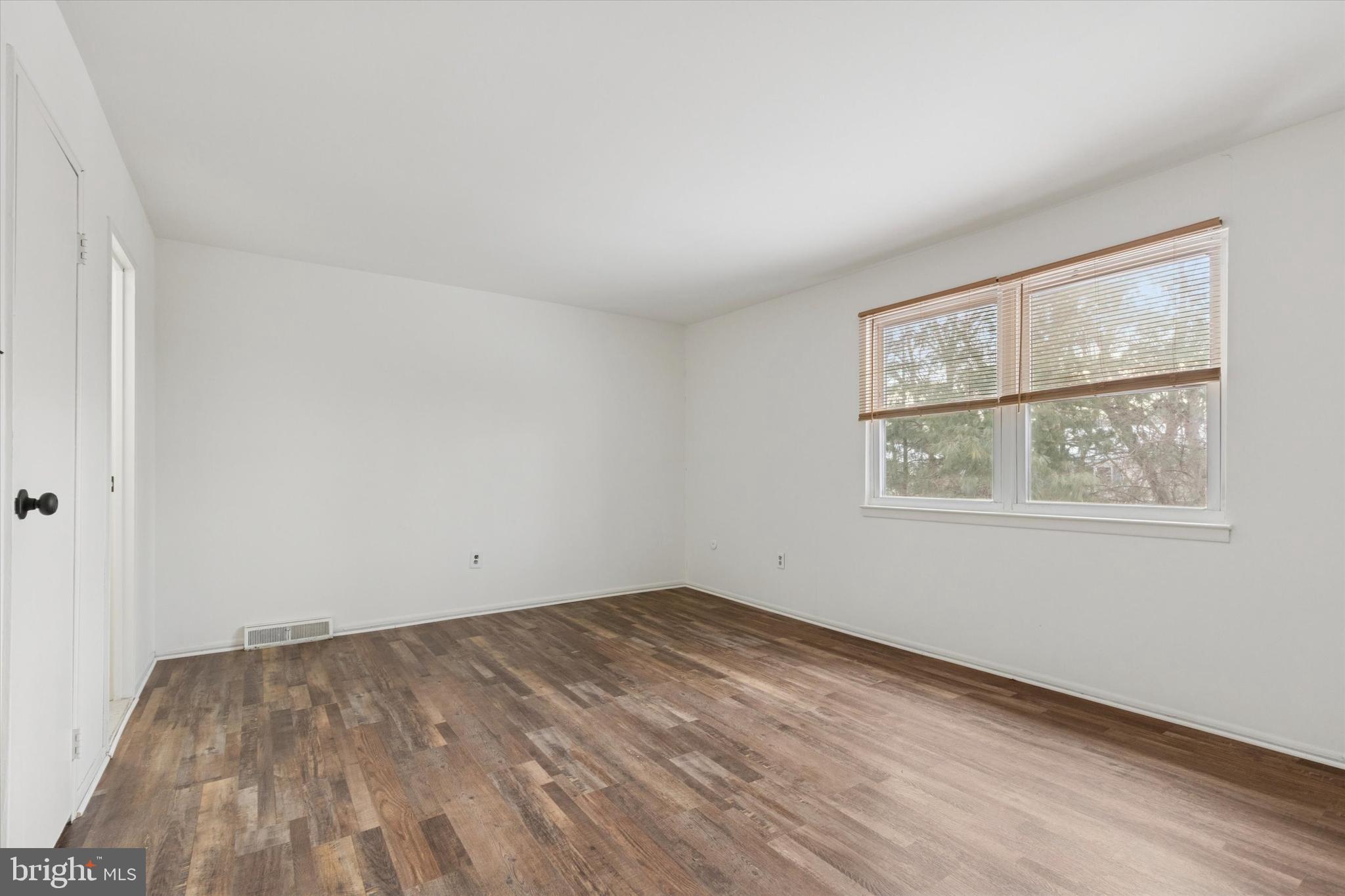 BUTLER PARK CONDO - Residential