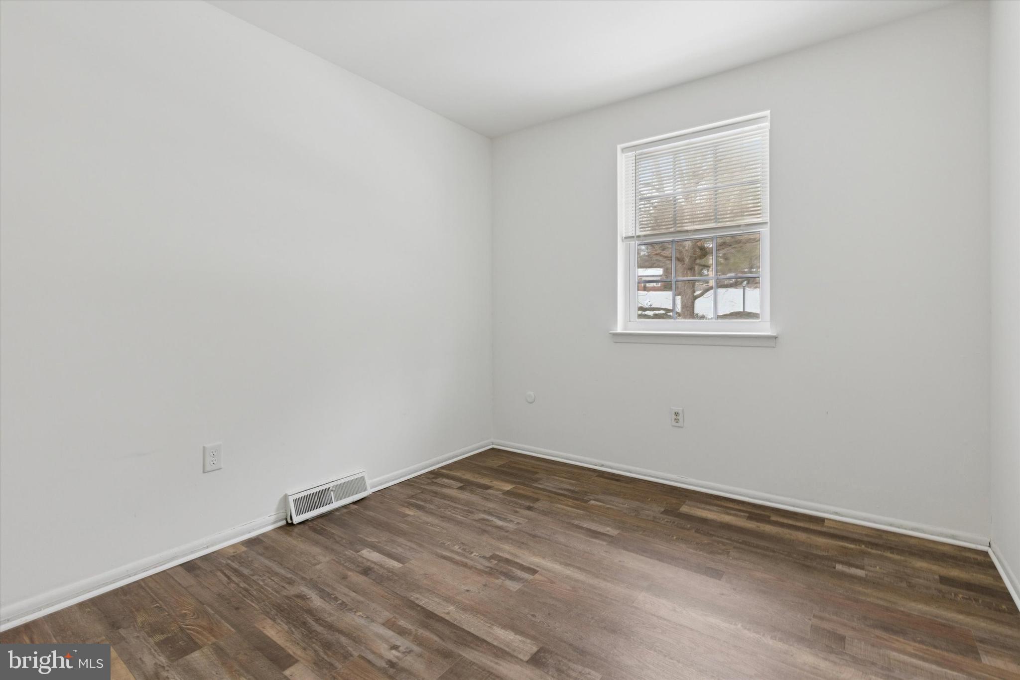 BUTLER PARK CONDO - Residential