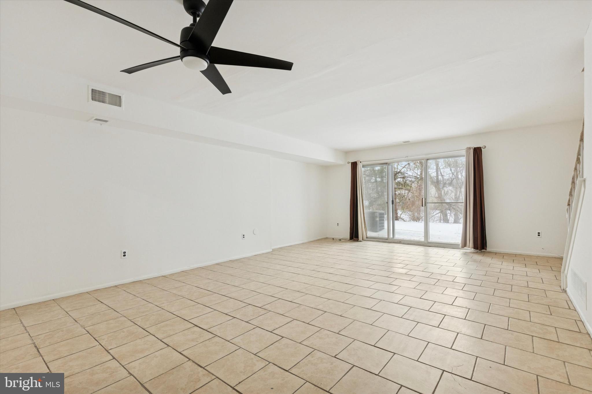 BUTLER PARK CONDO - Residential