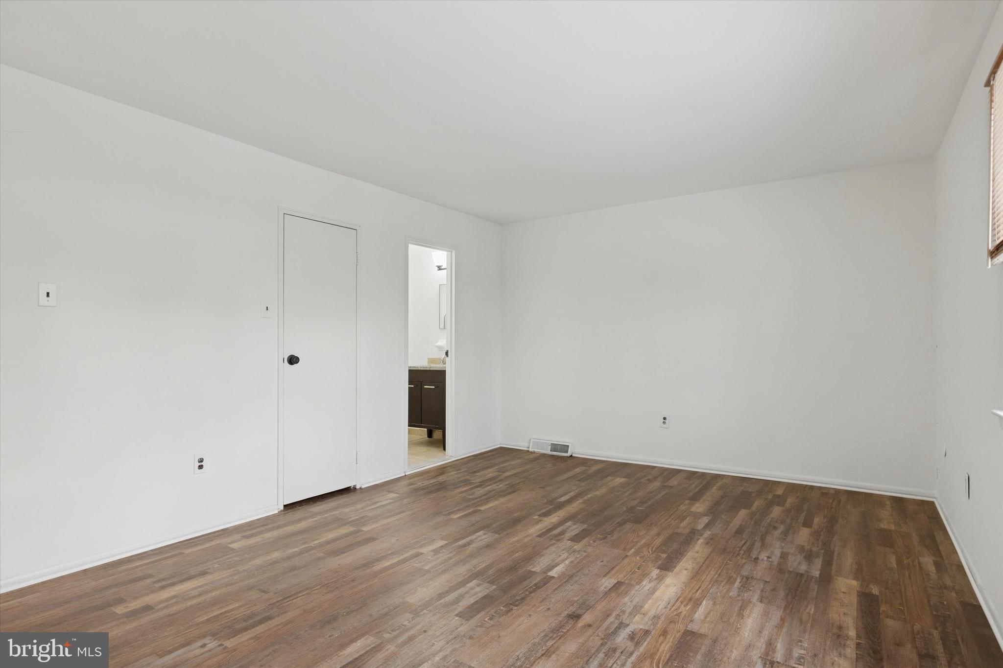 BUTLER PARK CONDO - Residential