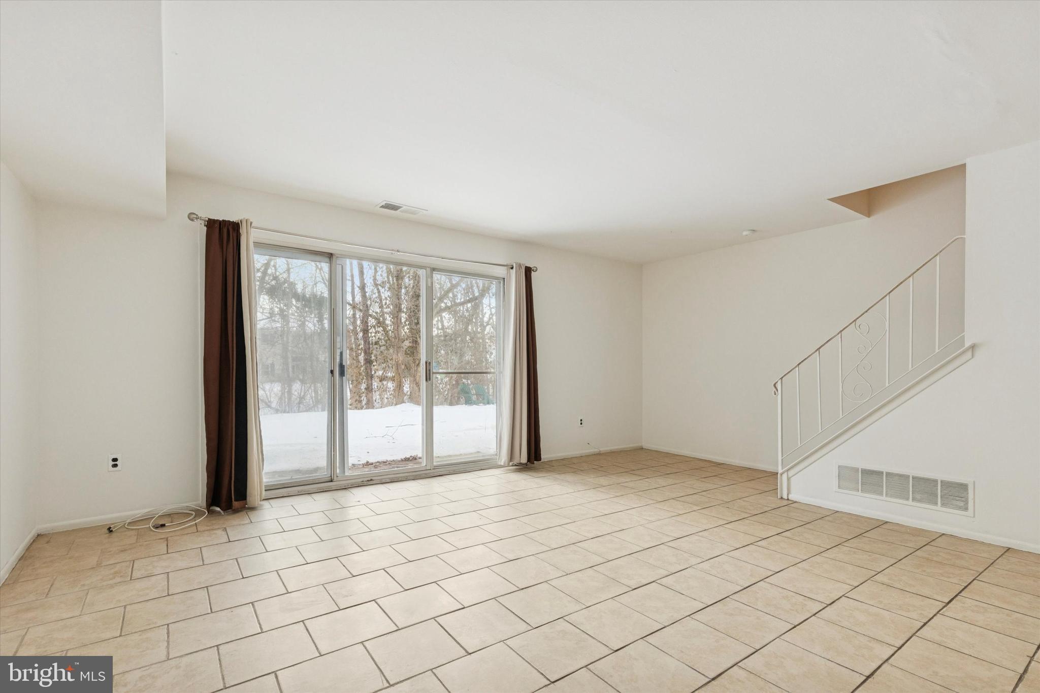 BUTLER PARK CONDO - Residential