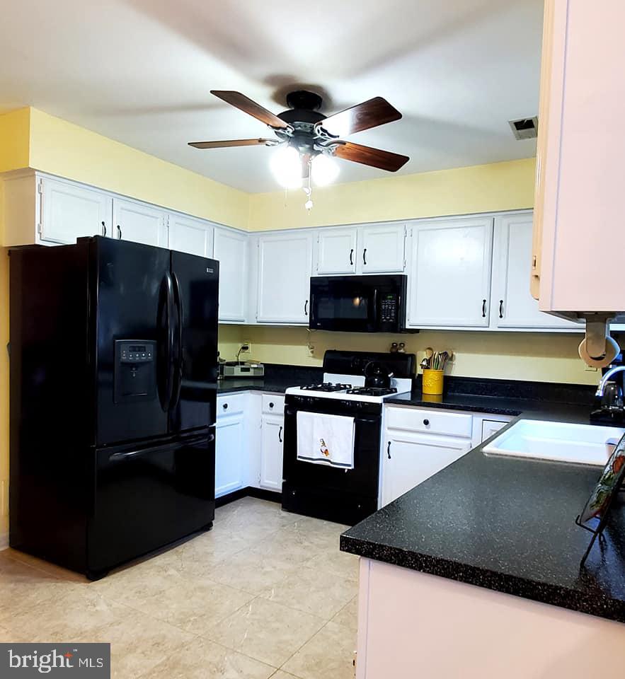 BRIERHILL ESTATES - Residential