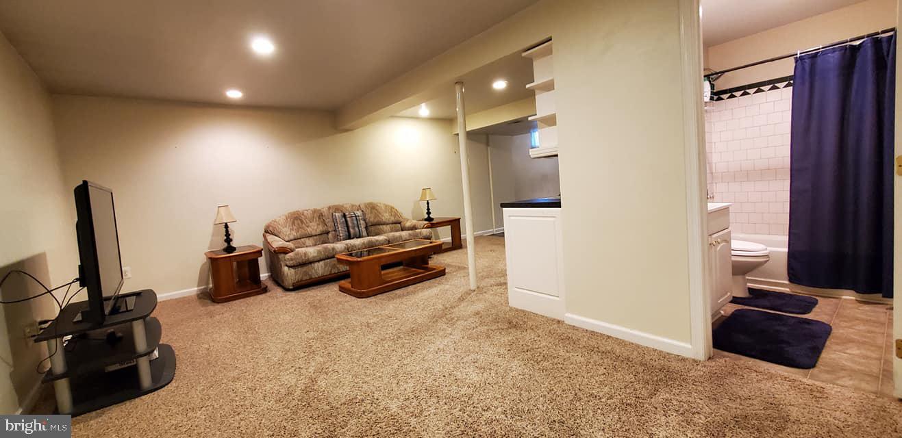 BRIERHILL ESTATES - Residential