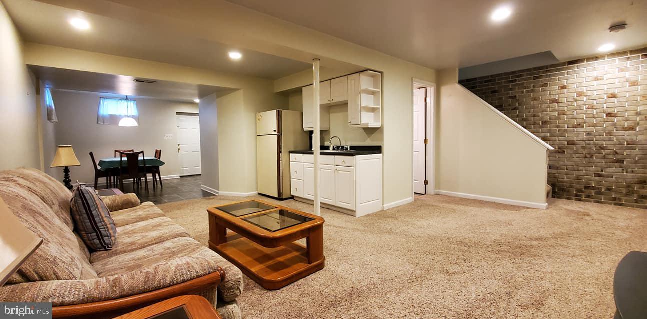 BRIERHILL ESTATES - Residential