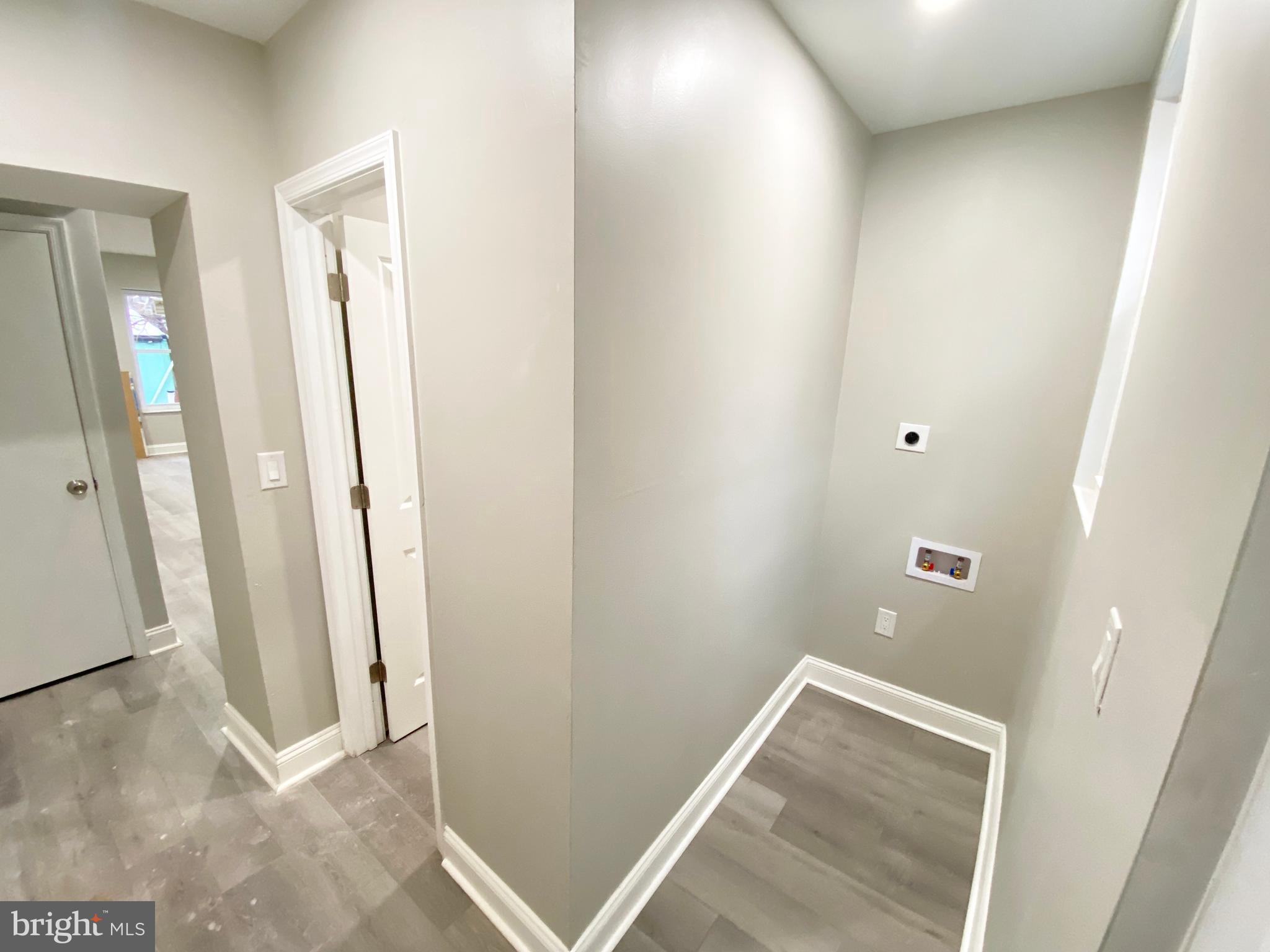 KENSINGTON - Residential