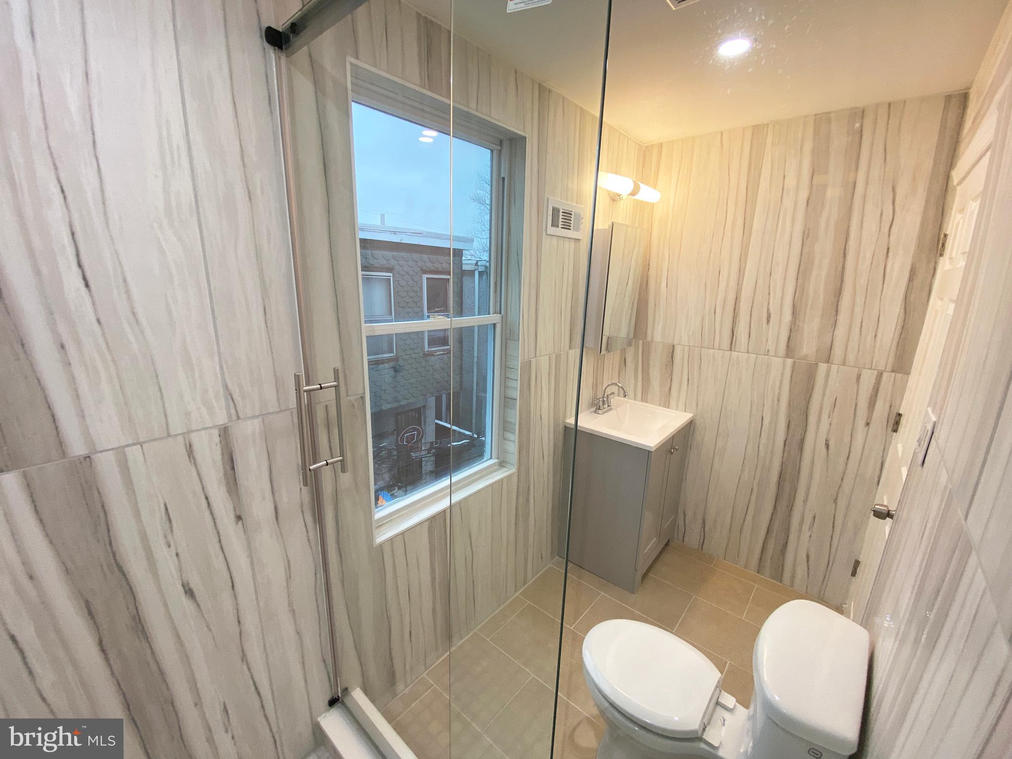 KENSINGTON - Residential