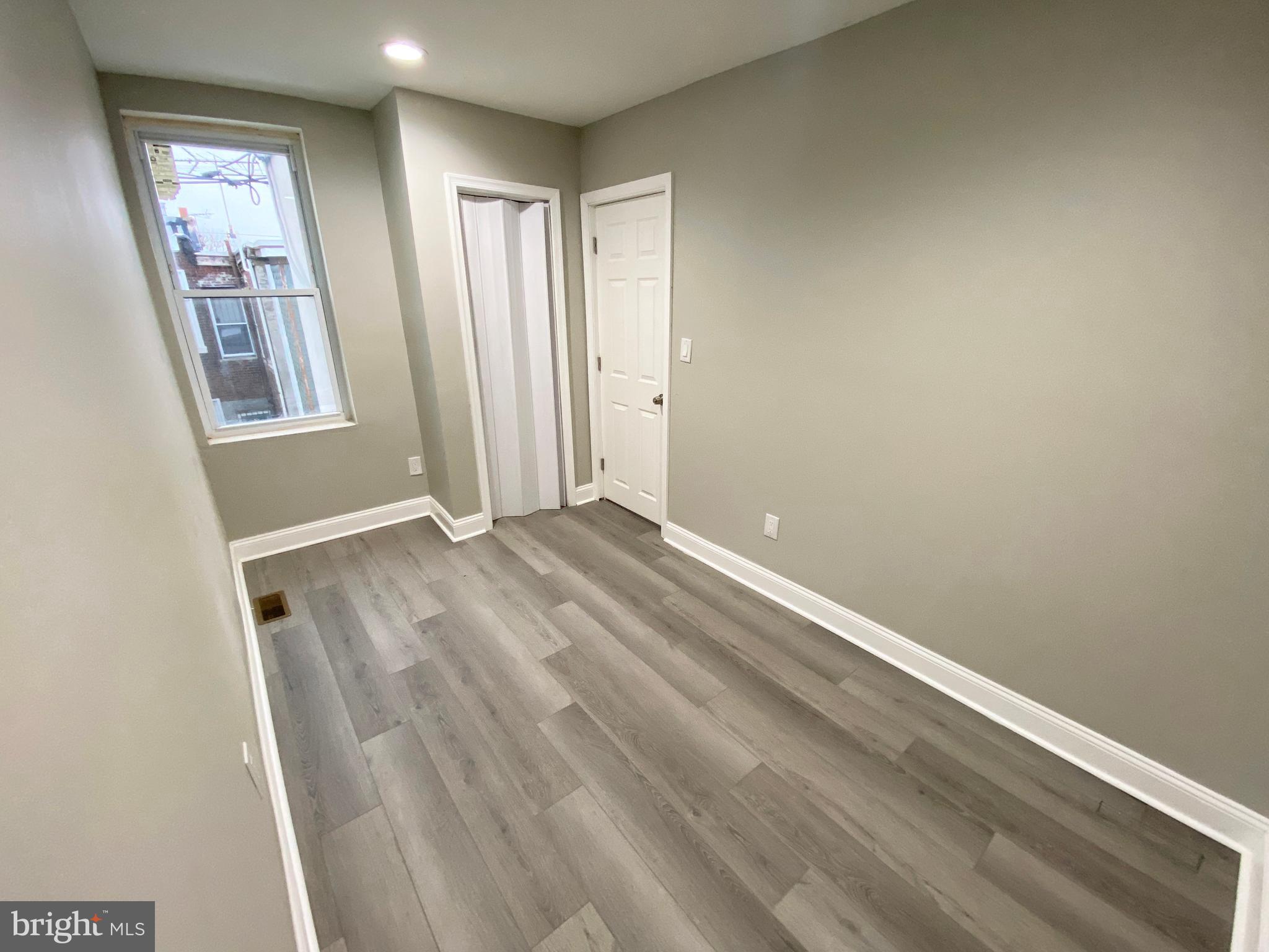 KENSINGTON - Residential