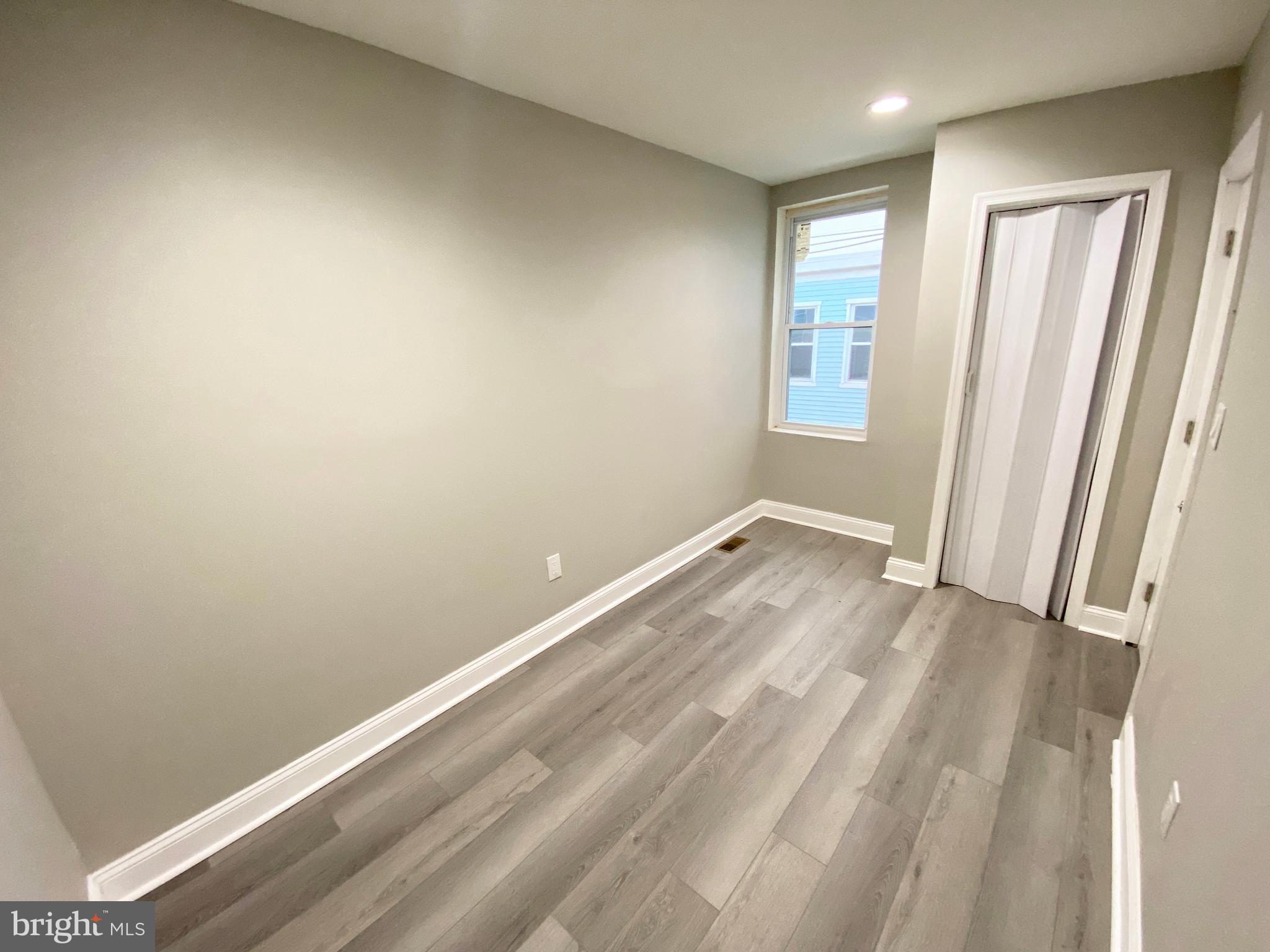 KENSINGTON - Residential