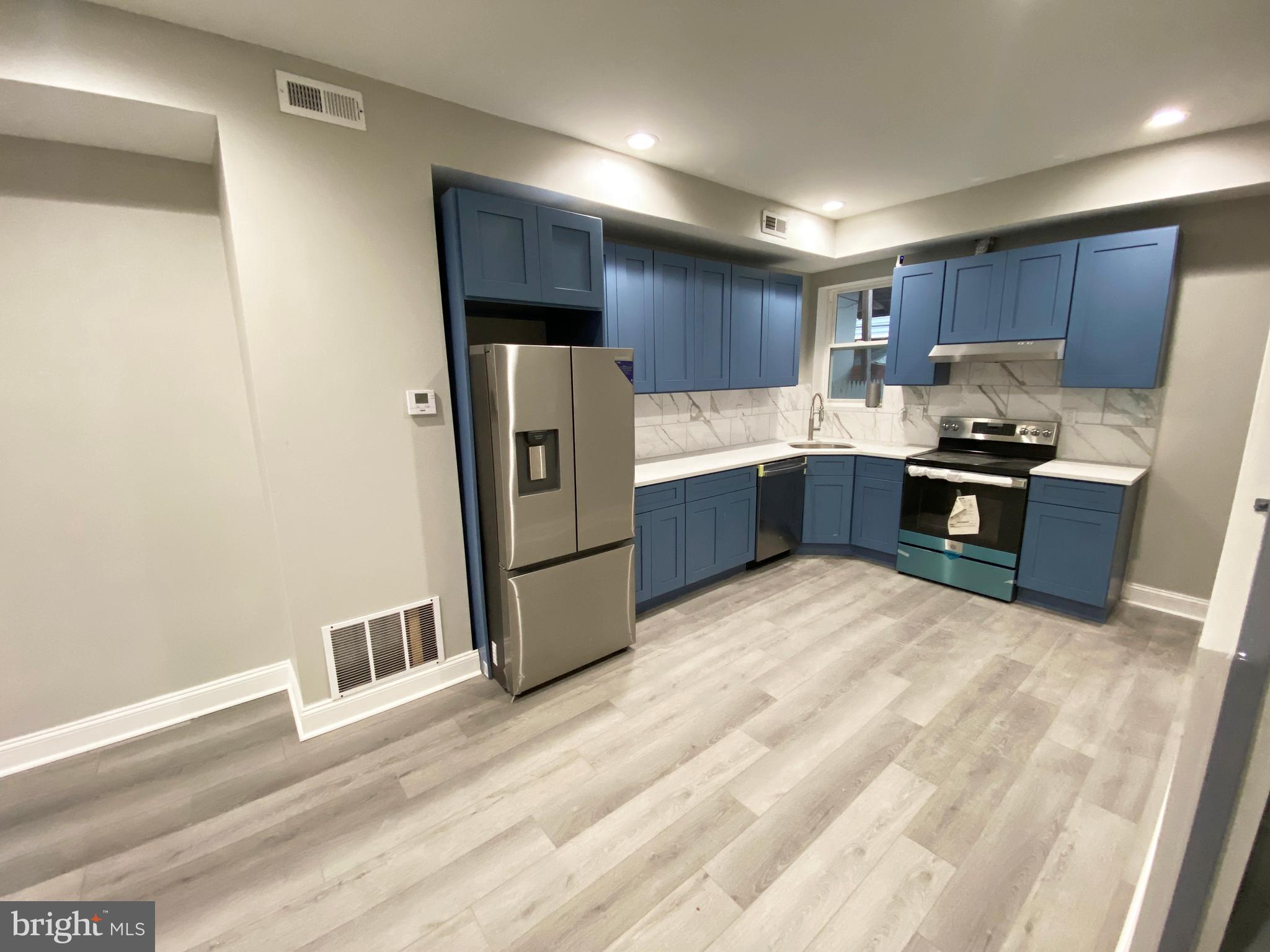 KENSINGTON - Residential