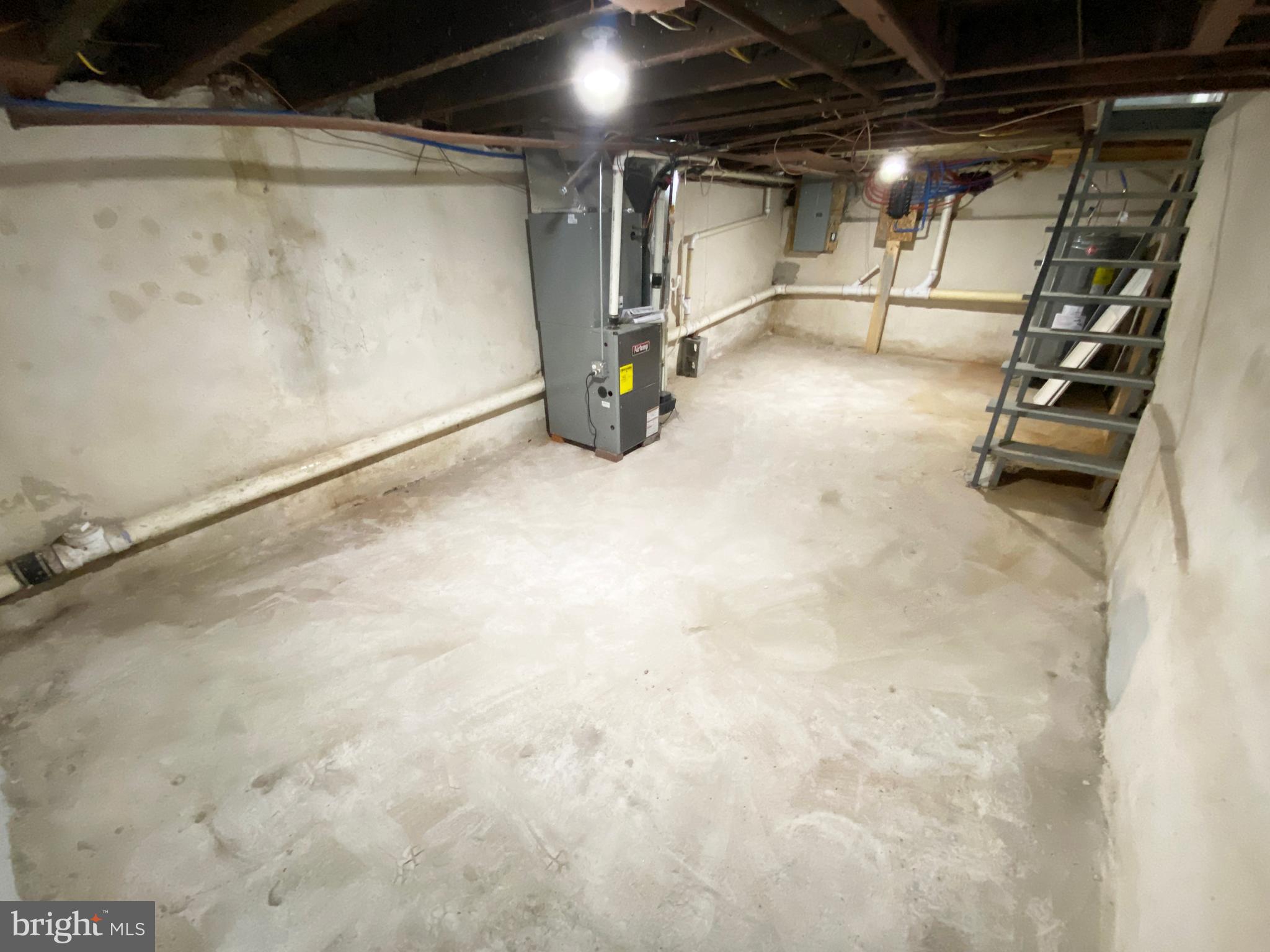 KENSINGTON - Residential