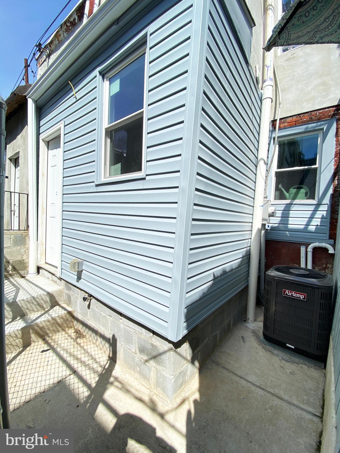 KENSINGTON - Residential