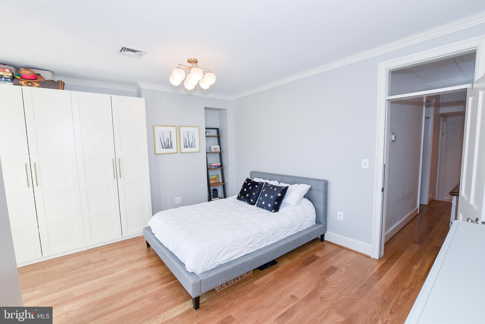 OLD TOWN ALEXANDRIA - Residential Lease