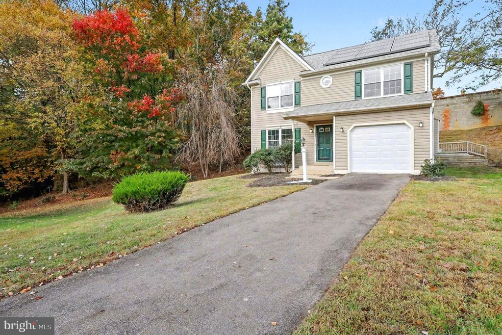 Photo of 2000 Chita Court, TEMPLE HILLS, MD 20748 (MLS # MDPG2180418)