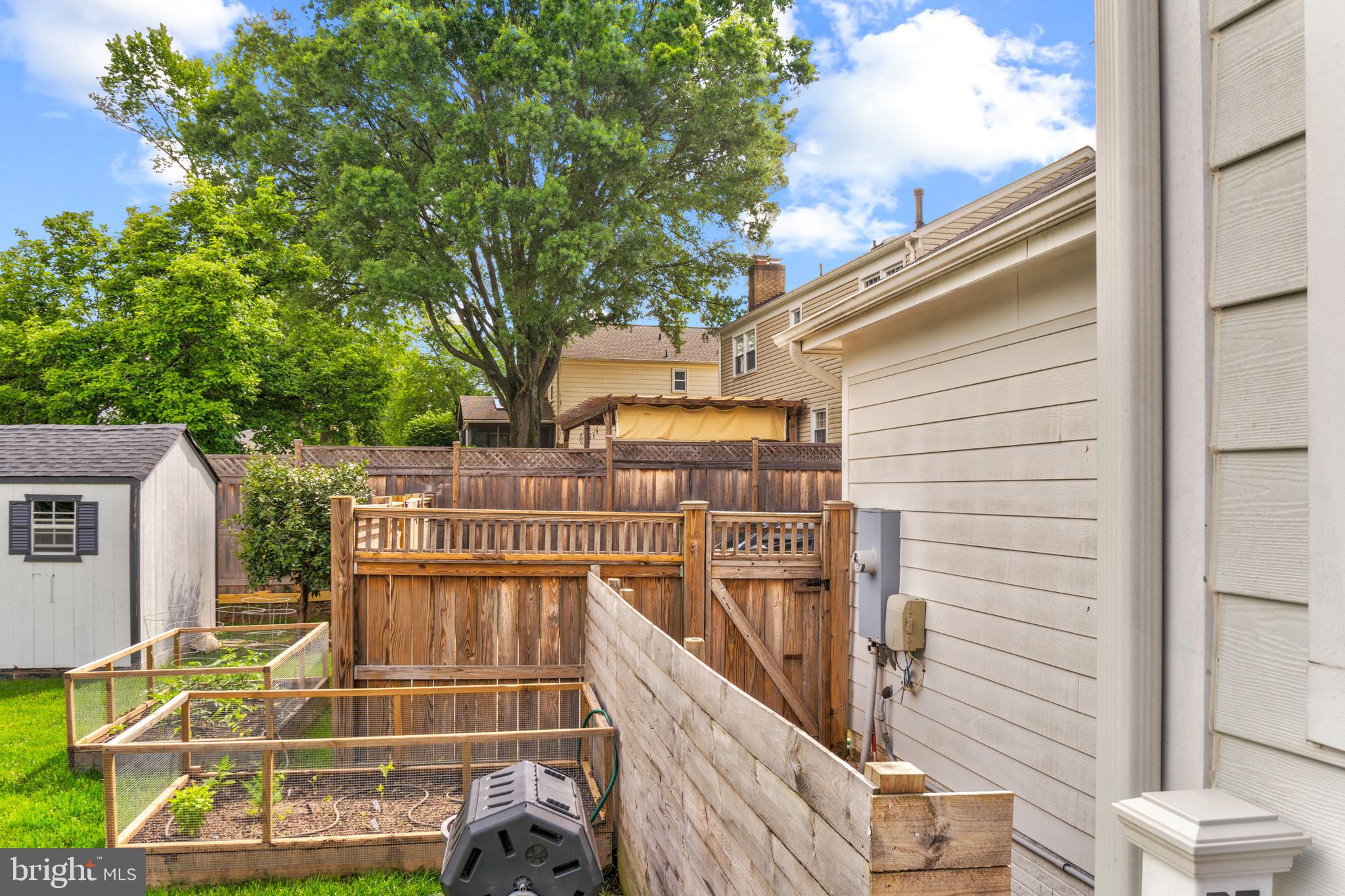 MAPLE GROVE ESTATES - Residential