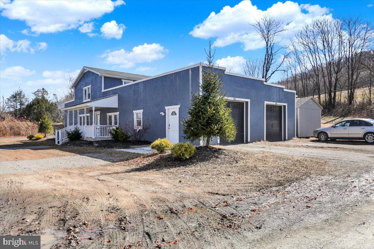 1104 PENN DRIVE