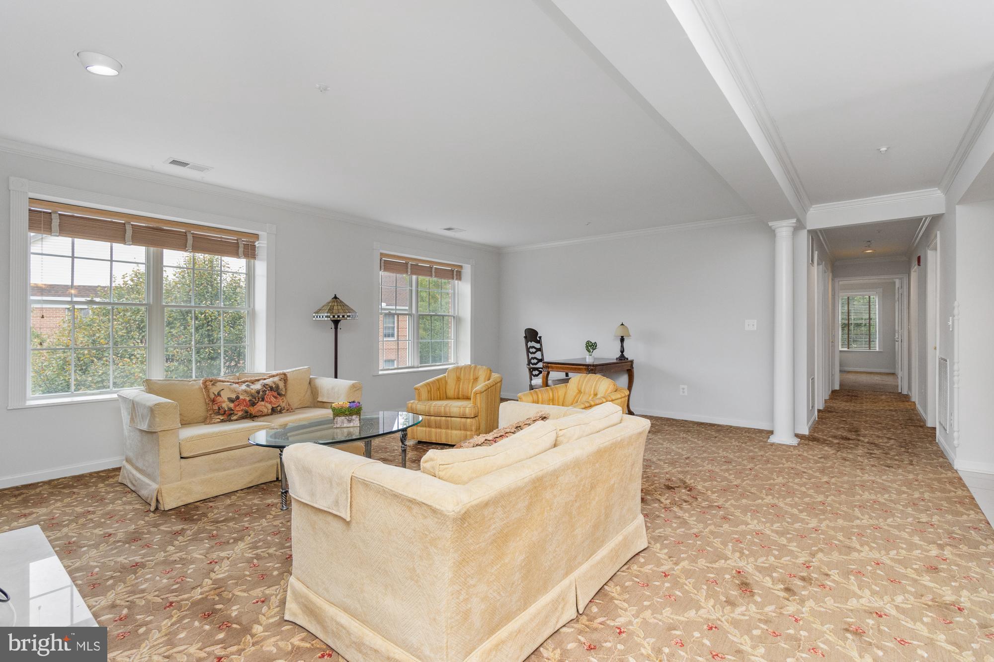 STRAFFAN - Residential