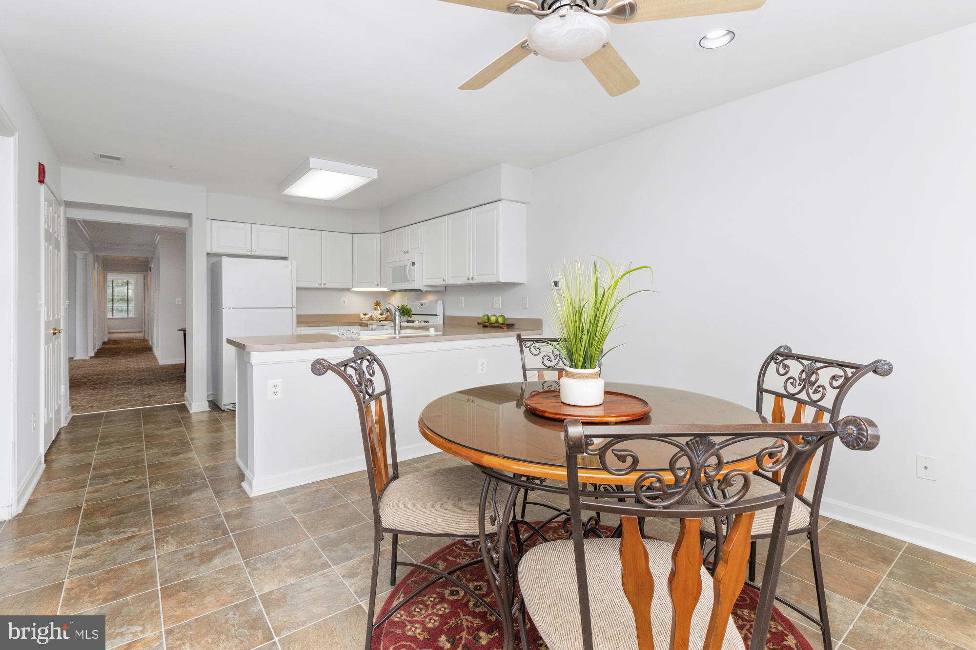 STRAFFAN - Residential