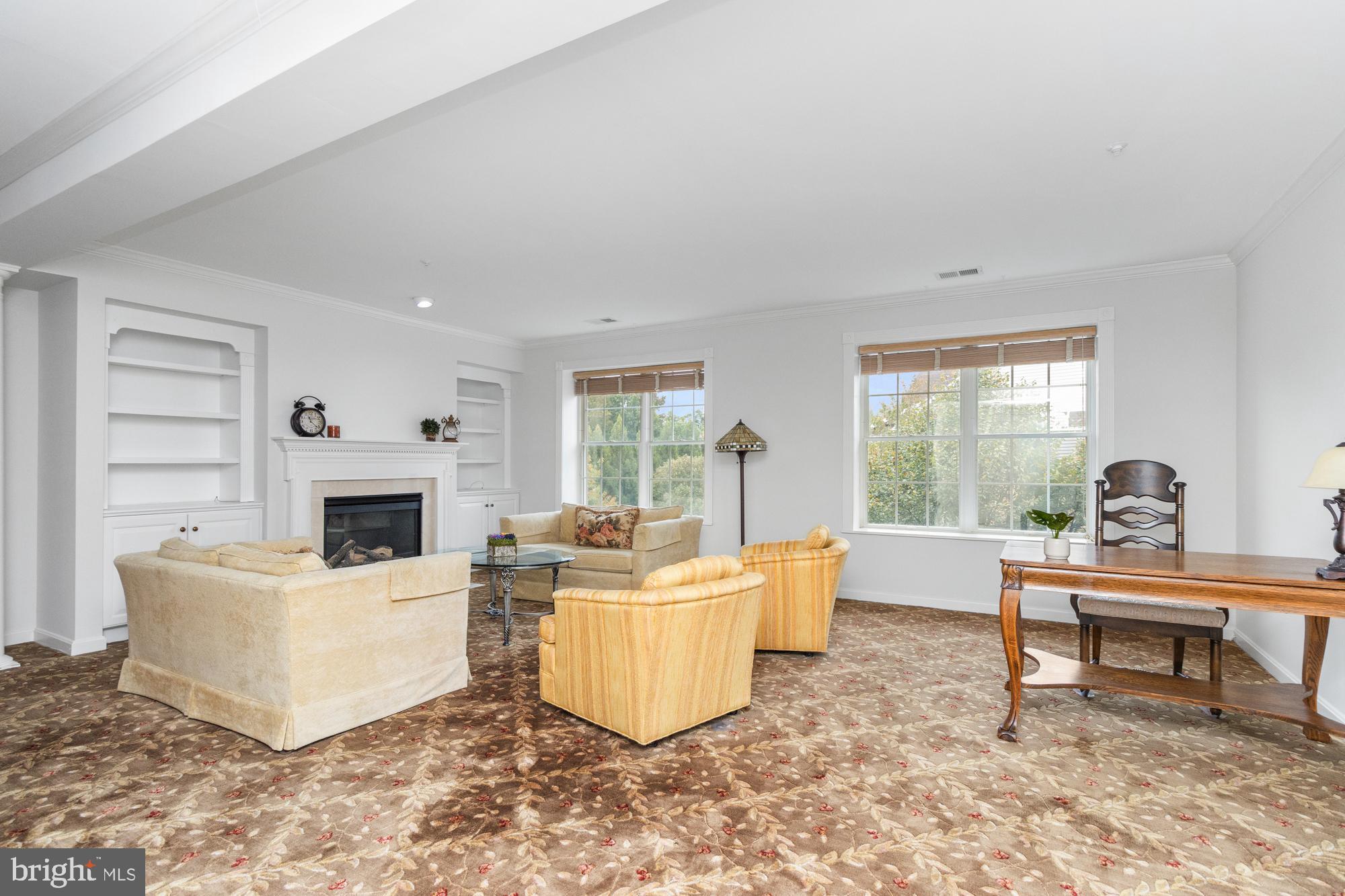 STRAFFAN - Residential