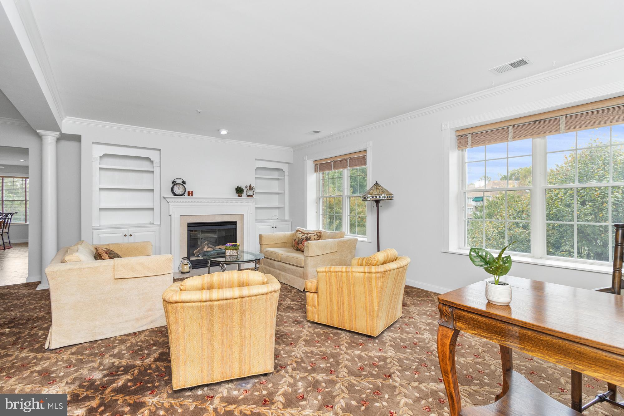 STRAFFAN - Residential