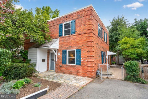 Photo of 817 S Irving Street, ARLINGTON, VA 22204 (MLS # VAAR2080932)