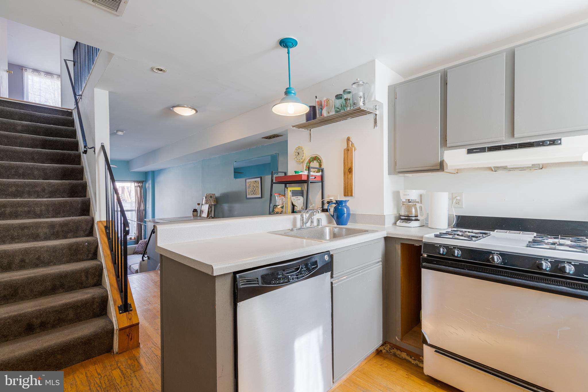 WASHINGTON VILLAGE - Residential