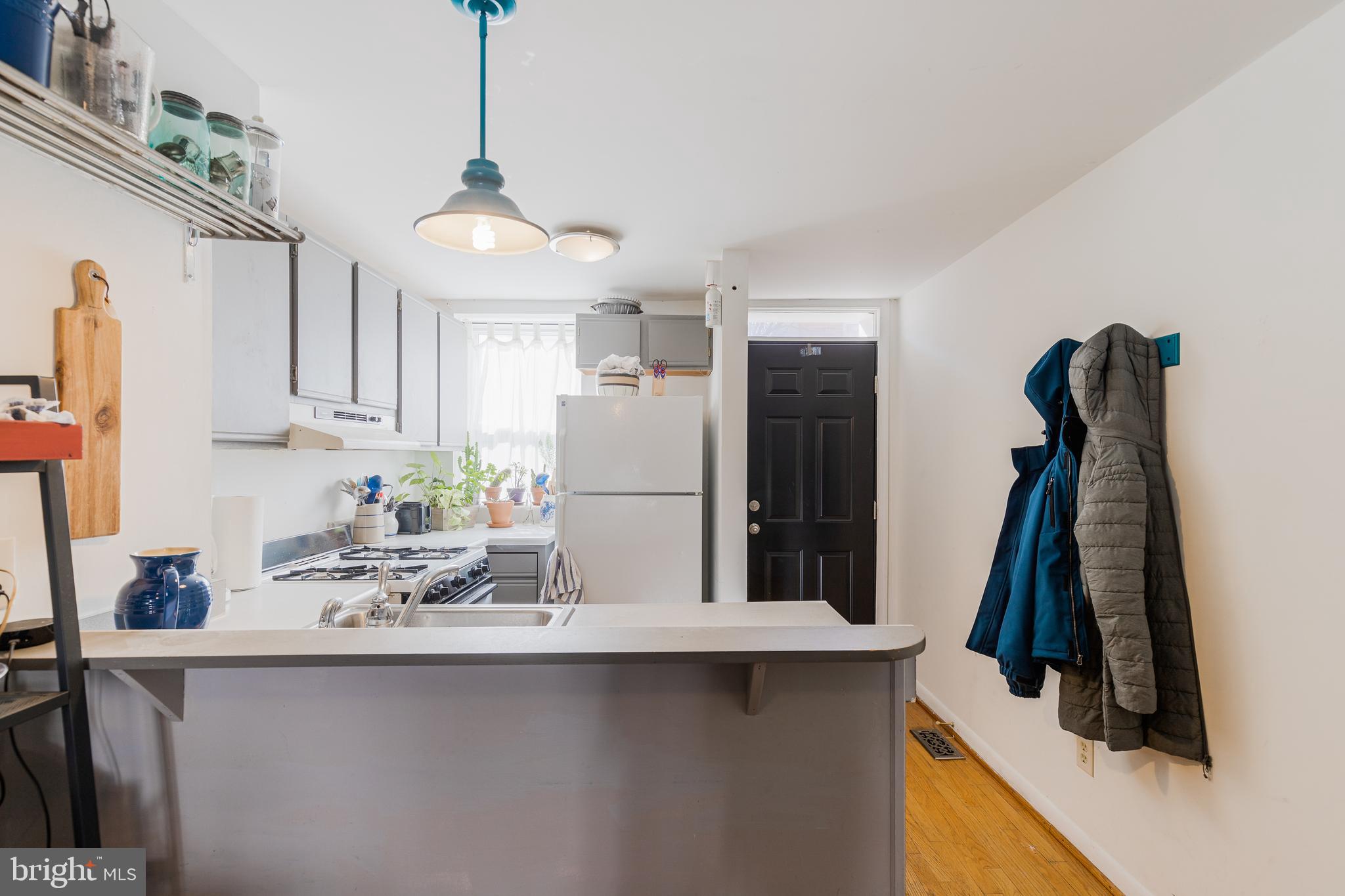 WASHINGTON VILLAGE - Residential