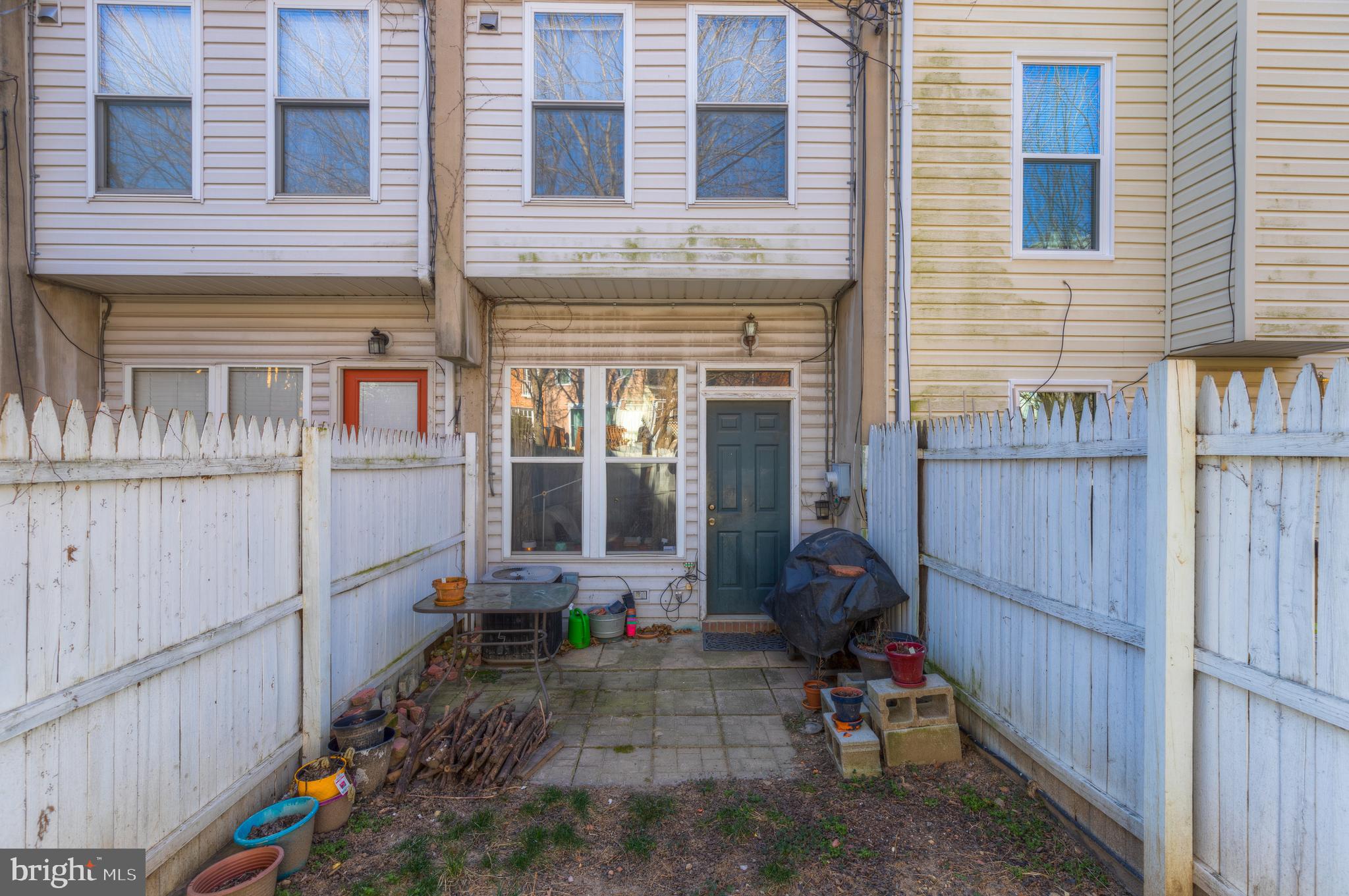 WASHINGTON VILLAGE - Residential