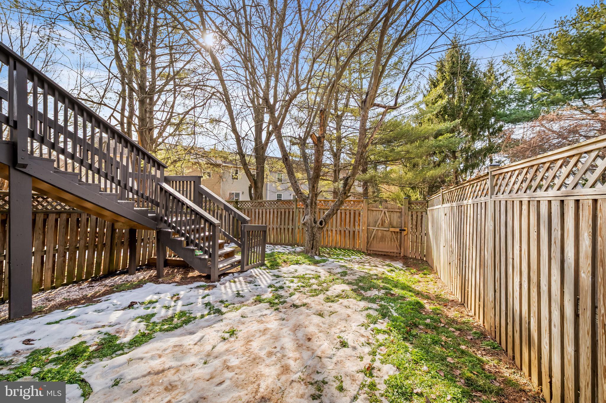 FLOWER HILL - Residential