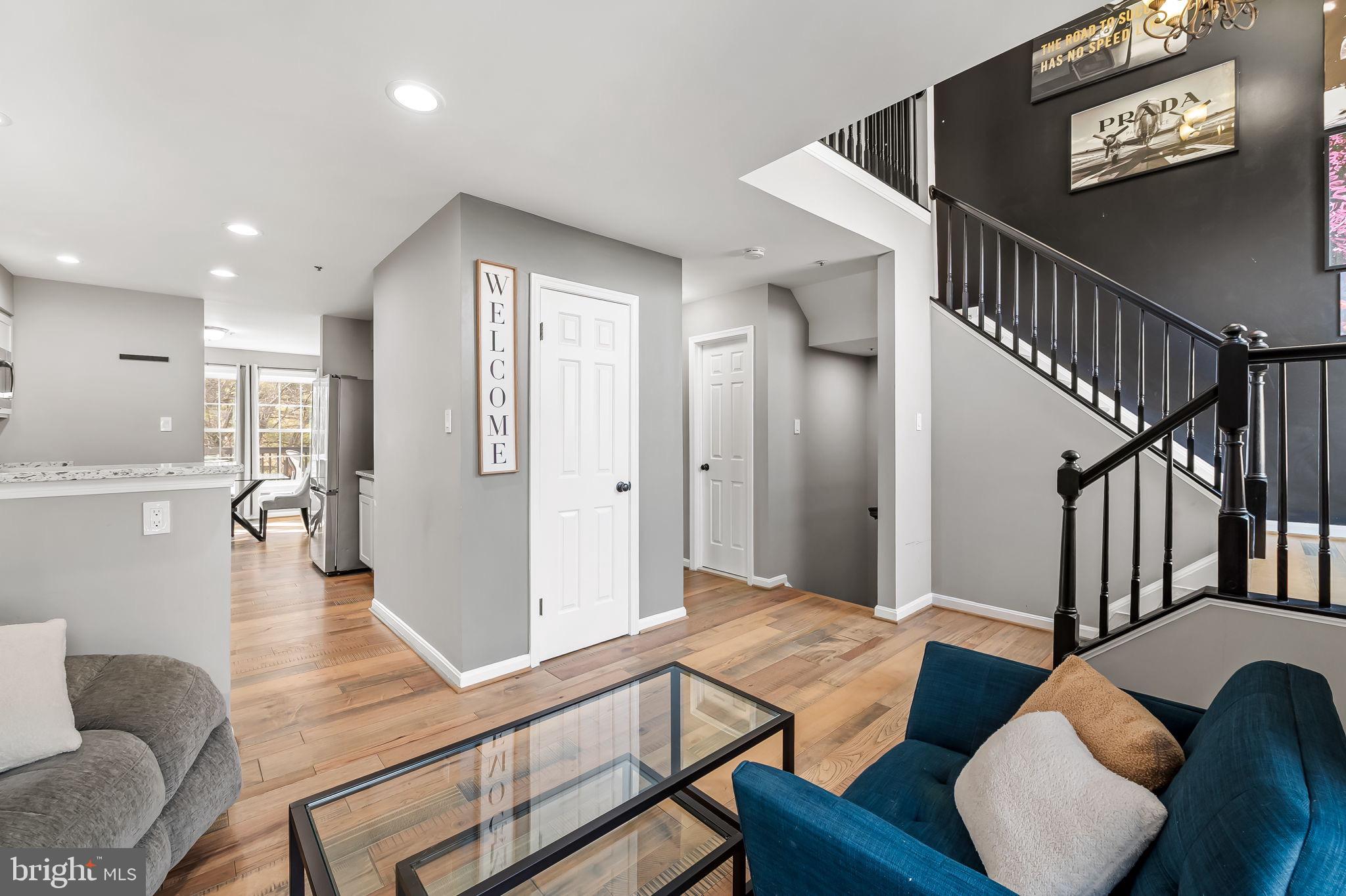 FLOWER HILL - Residential