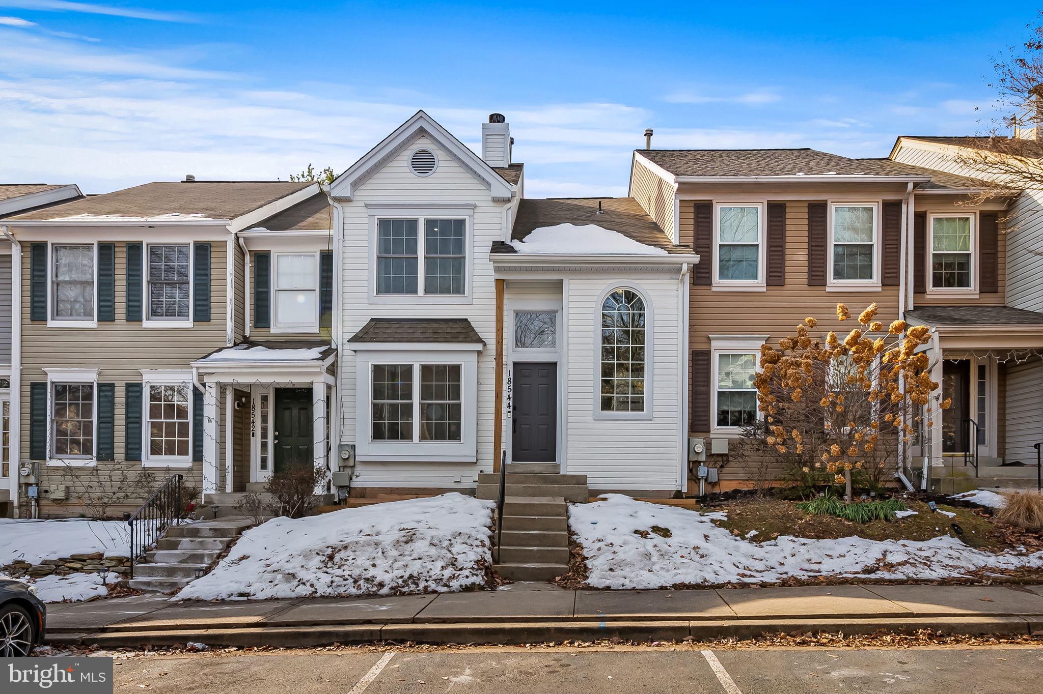 FLOWER HILL - Residential