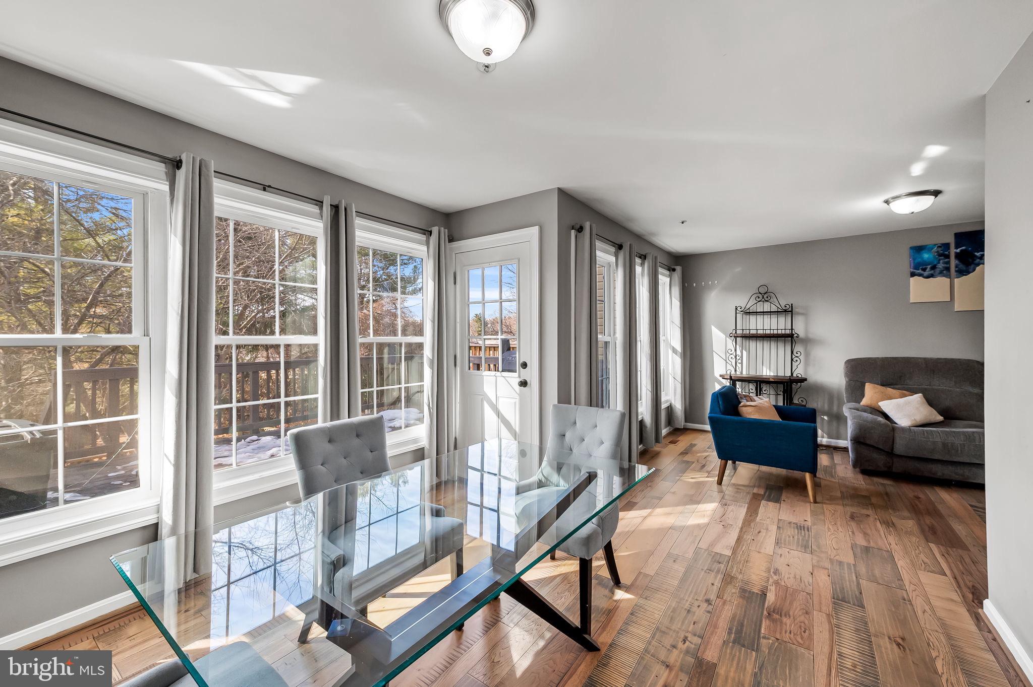 FLOWER HILL - Residential