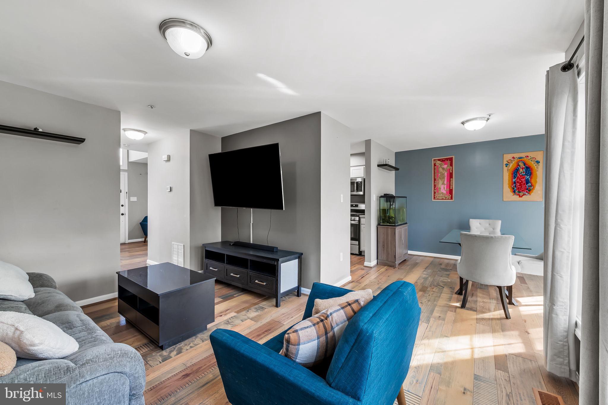 FLOWER HILL - Residential