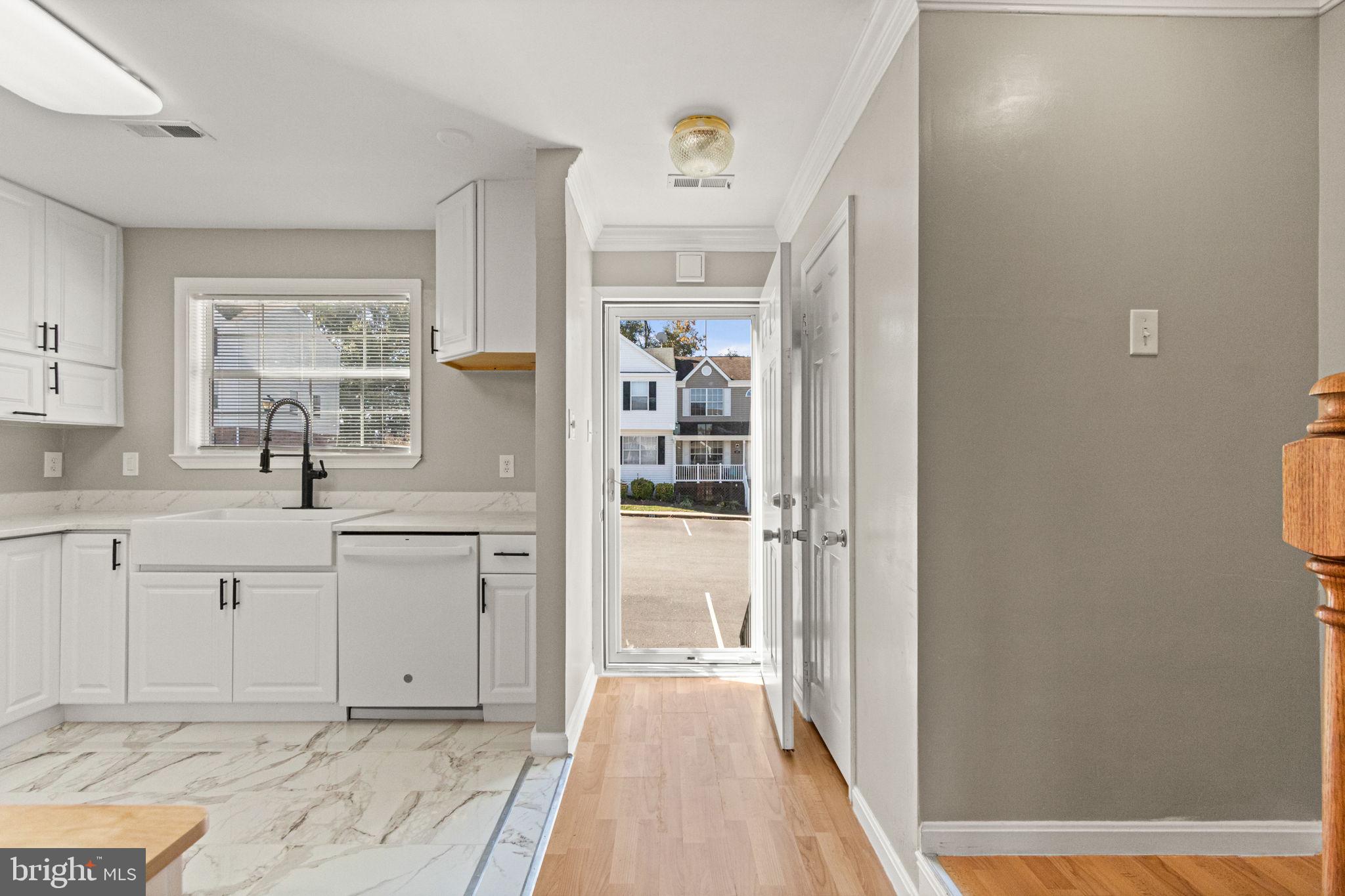 SUNNINGDALE MEADOWS - Residential