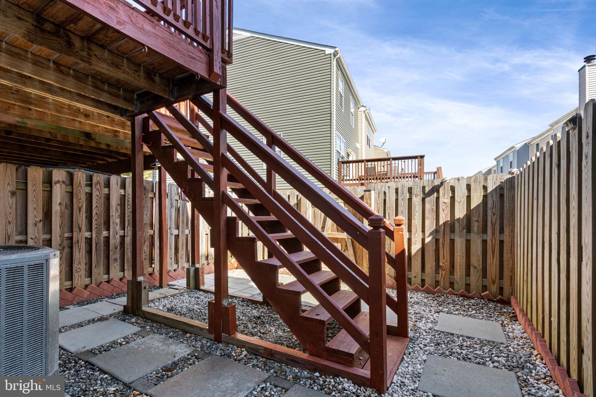 SUNNINGDALE MEADOWS - Residential