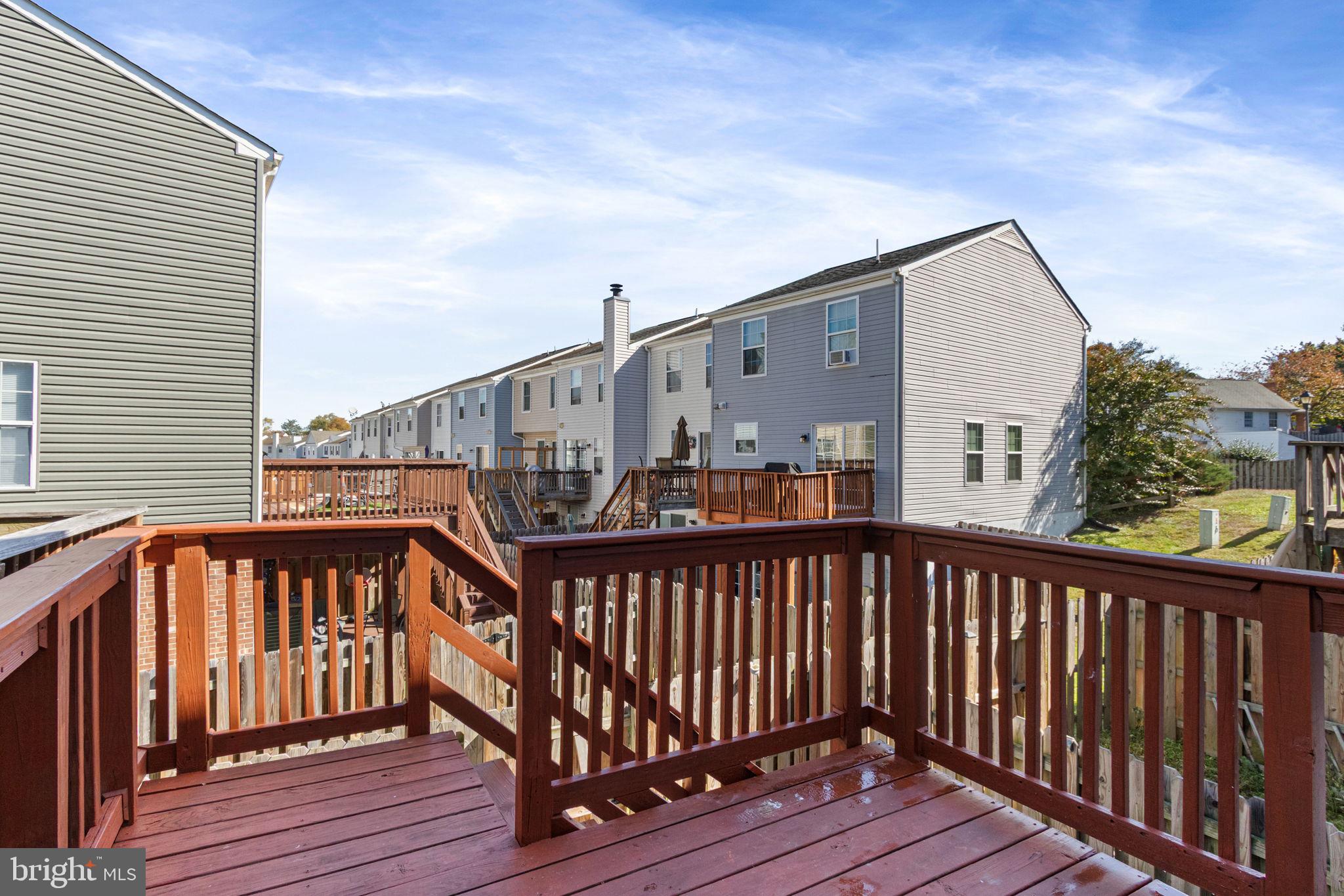 SUNNINGDALE MEADOWS - Residential