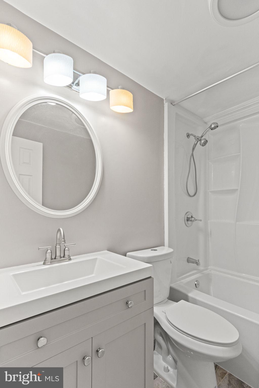 SUNNINGDALE MEADOWS - Residential