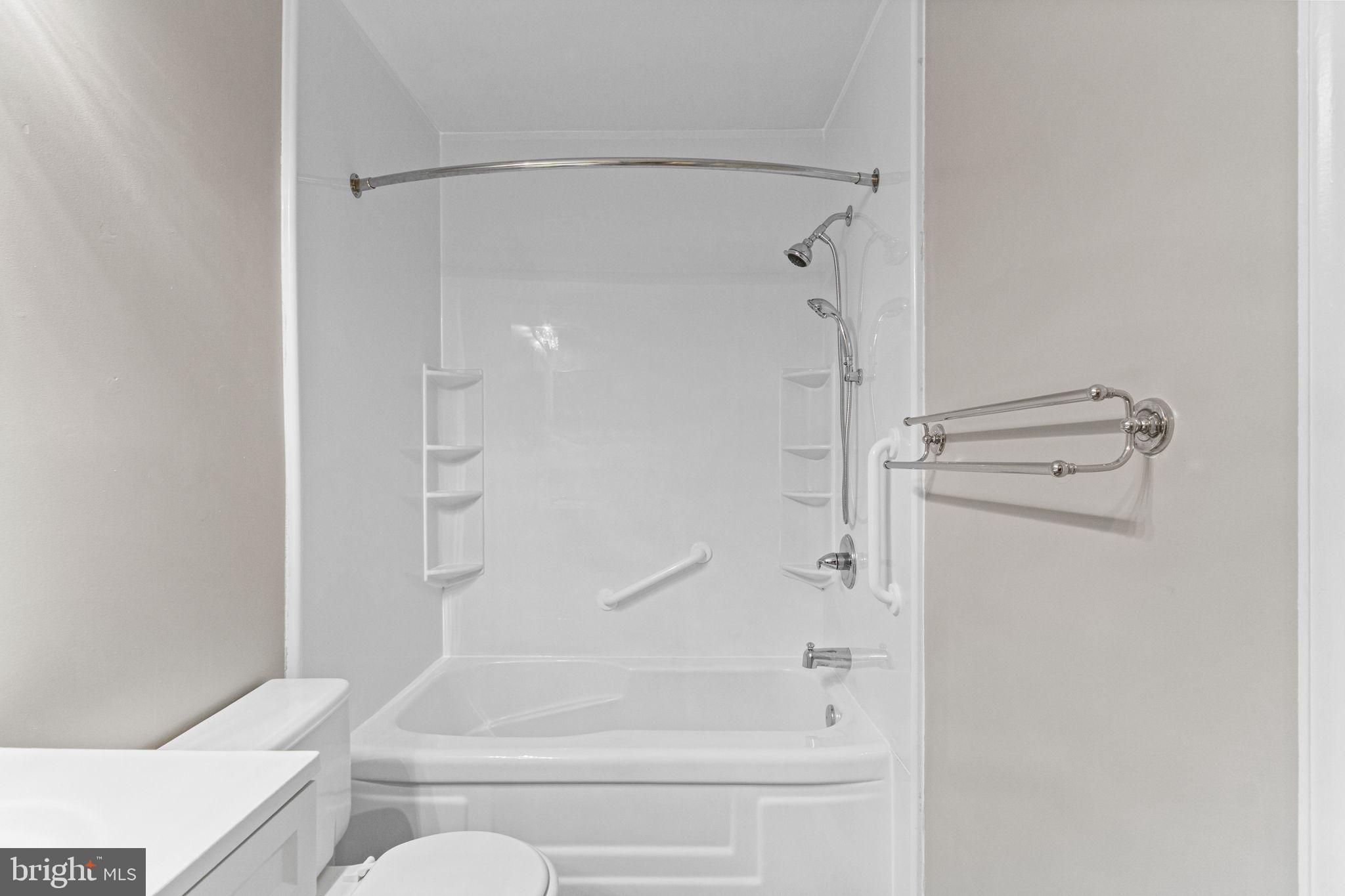 SUNNINGDALE MEADOWS - Residential