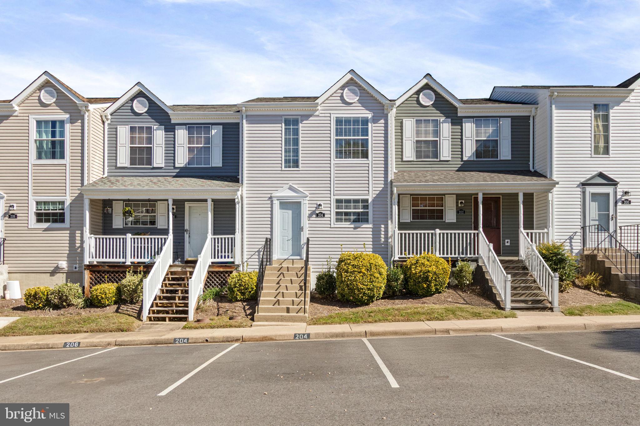 204 WESTMINSTER LANE
