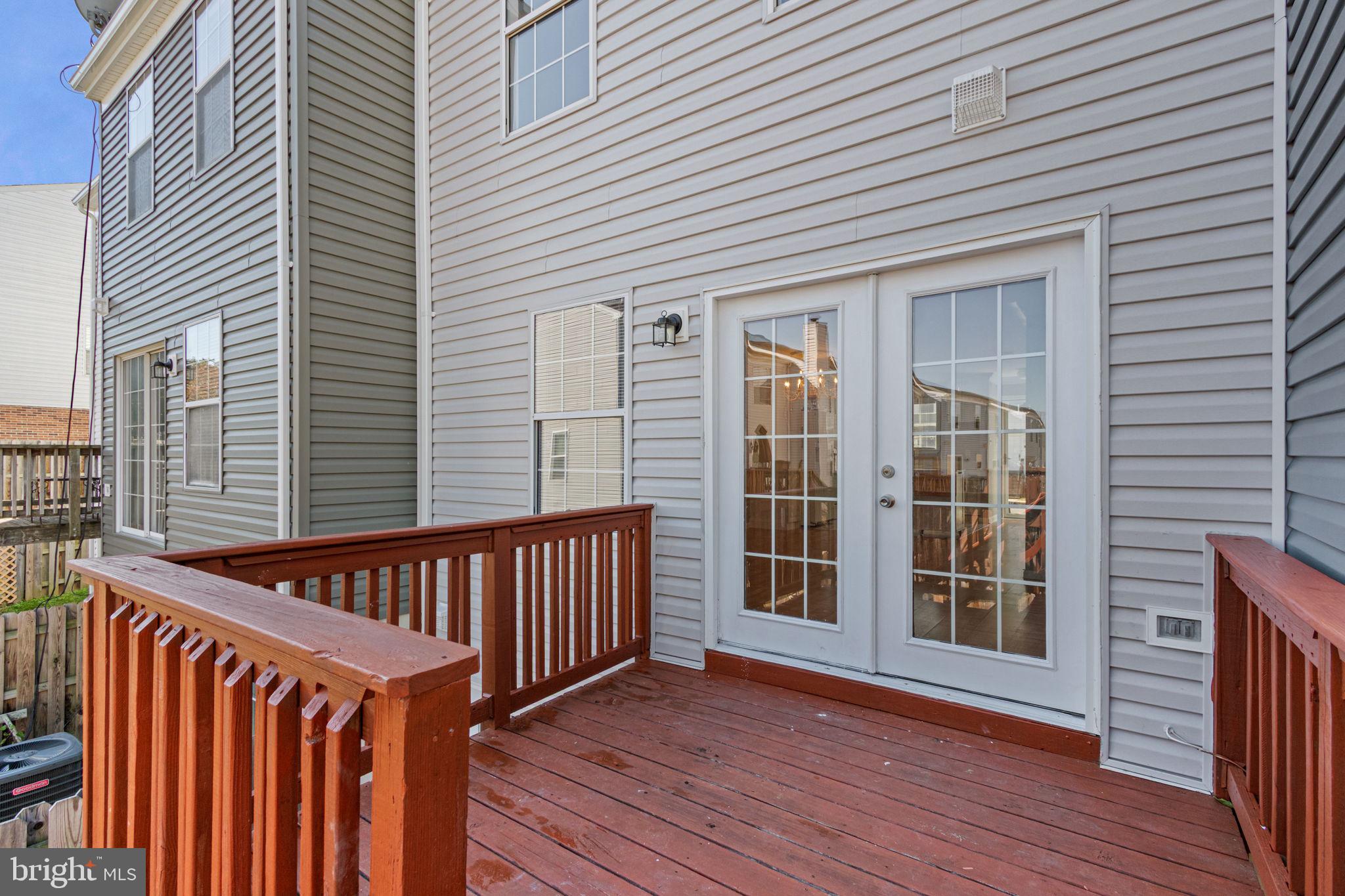 SUNNINGDALE MEADOWS - Residential