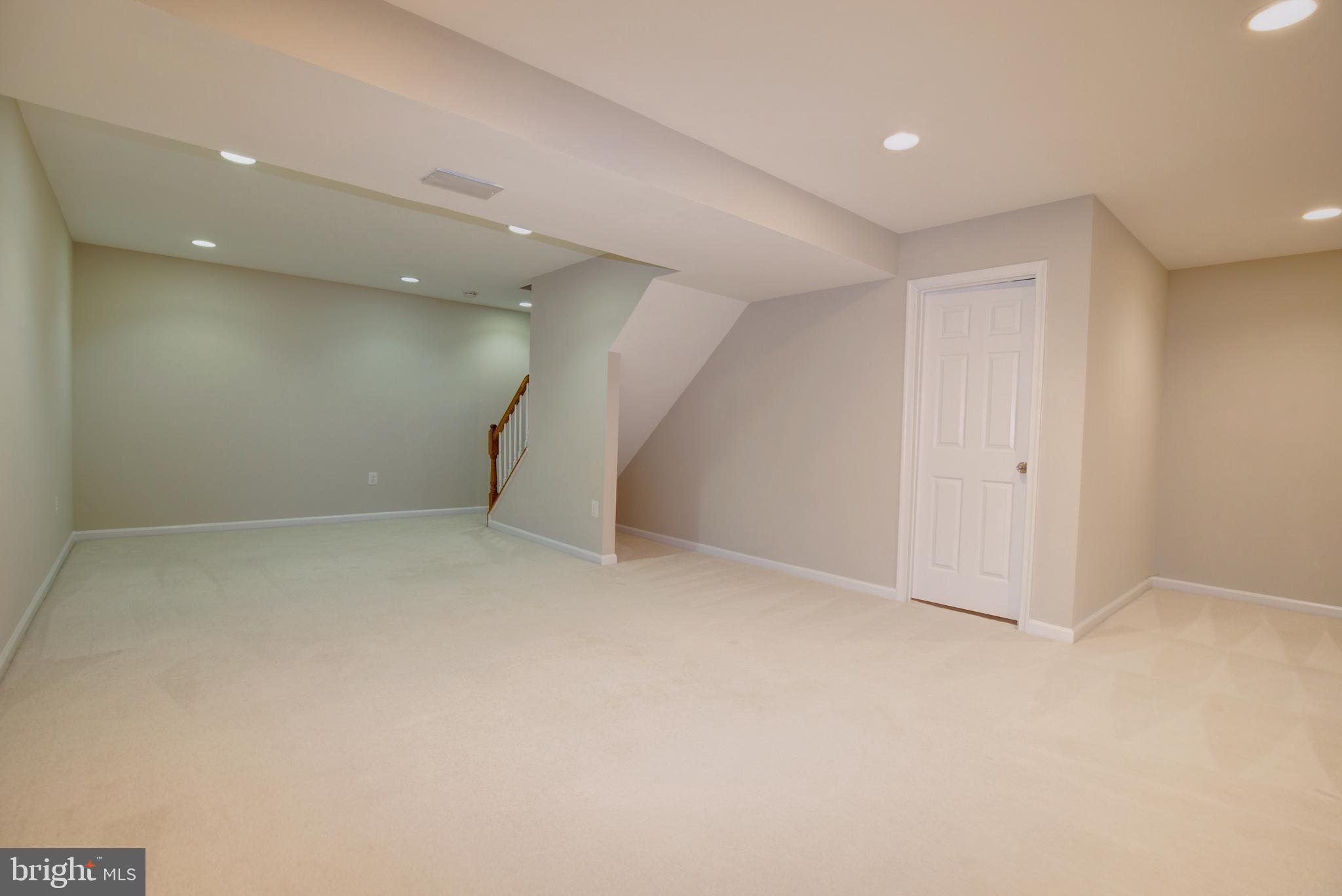 WOODSTREAM - Residential Lease