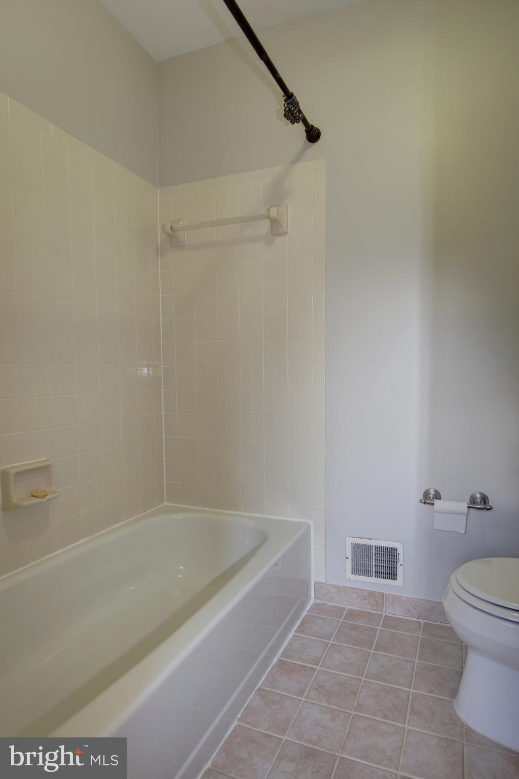 WOODSTREAM - Residential Lease