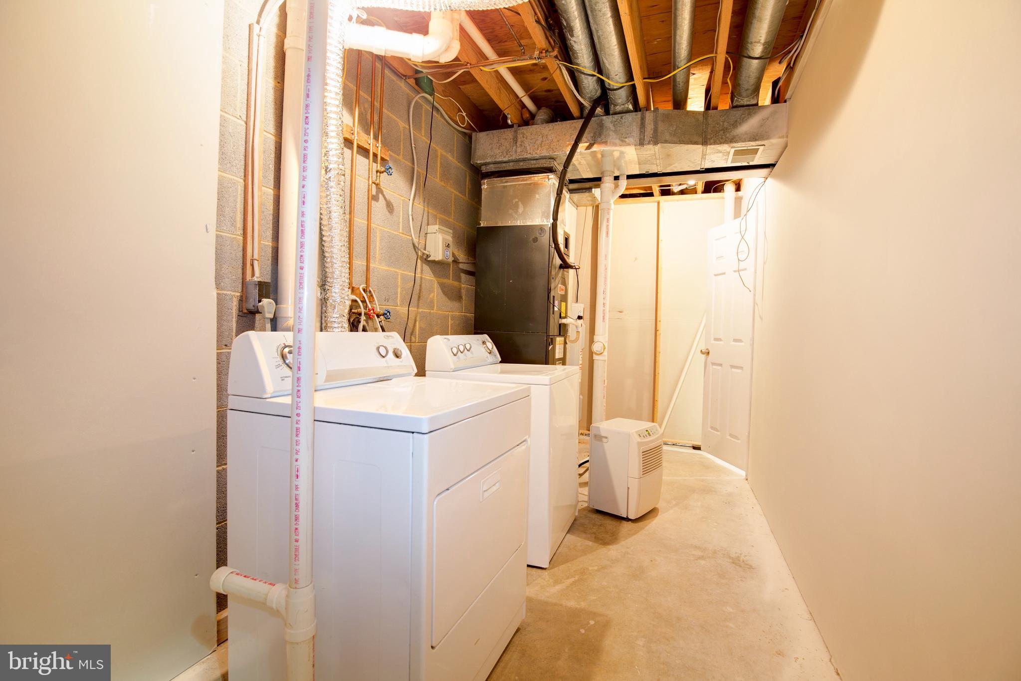 WOODSTREAM - Residential Lease