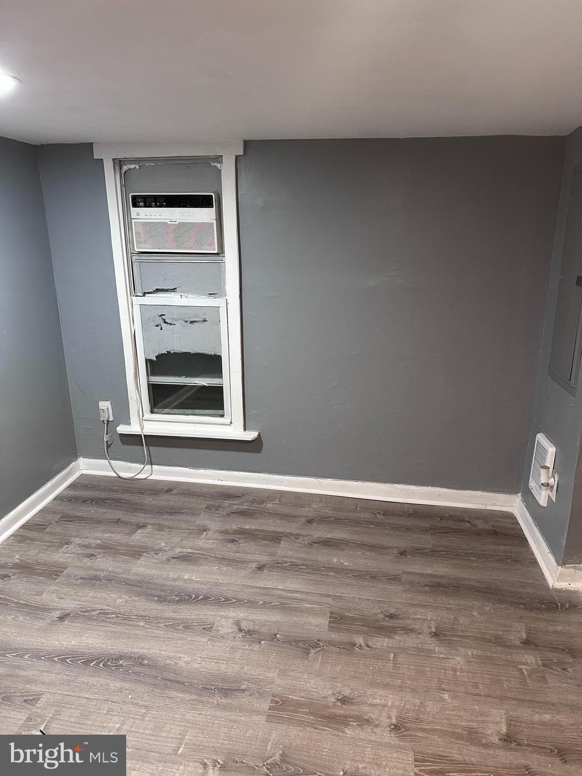 HOLMESBURG - Residential Lease