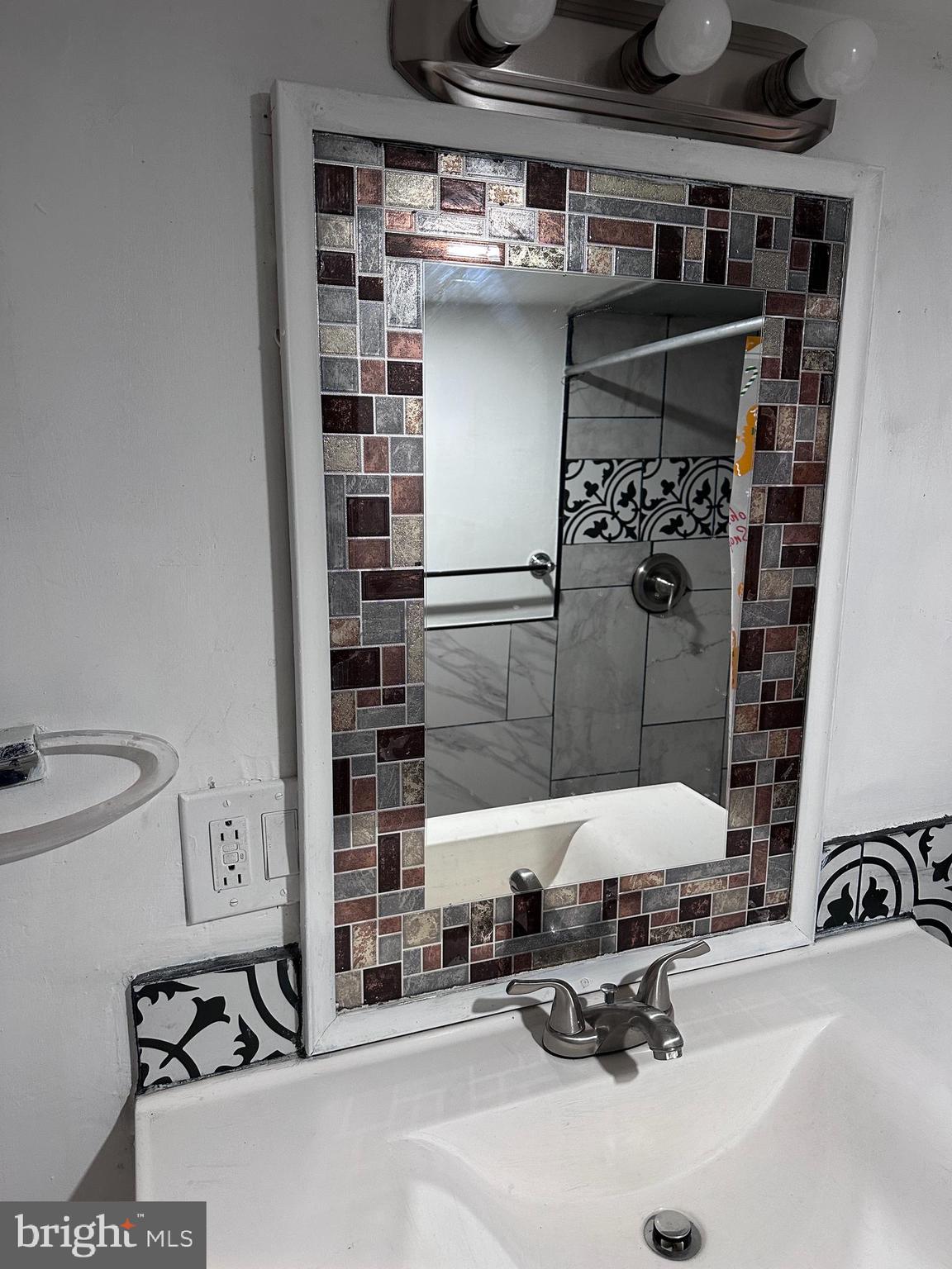 HOLMESBURG - Residential Lease