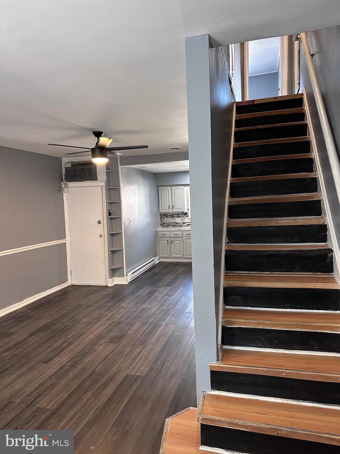 HOLMESBURG - Residential Lease