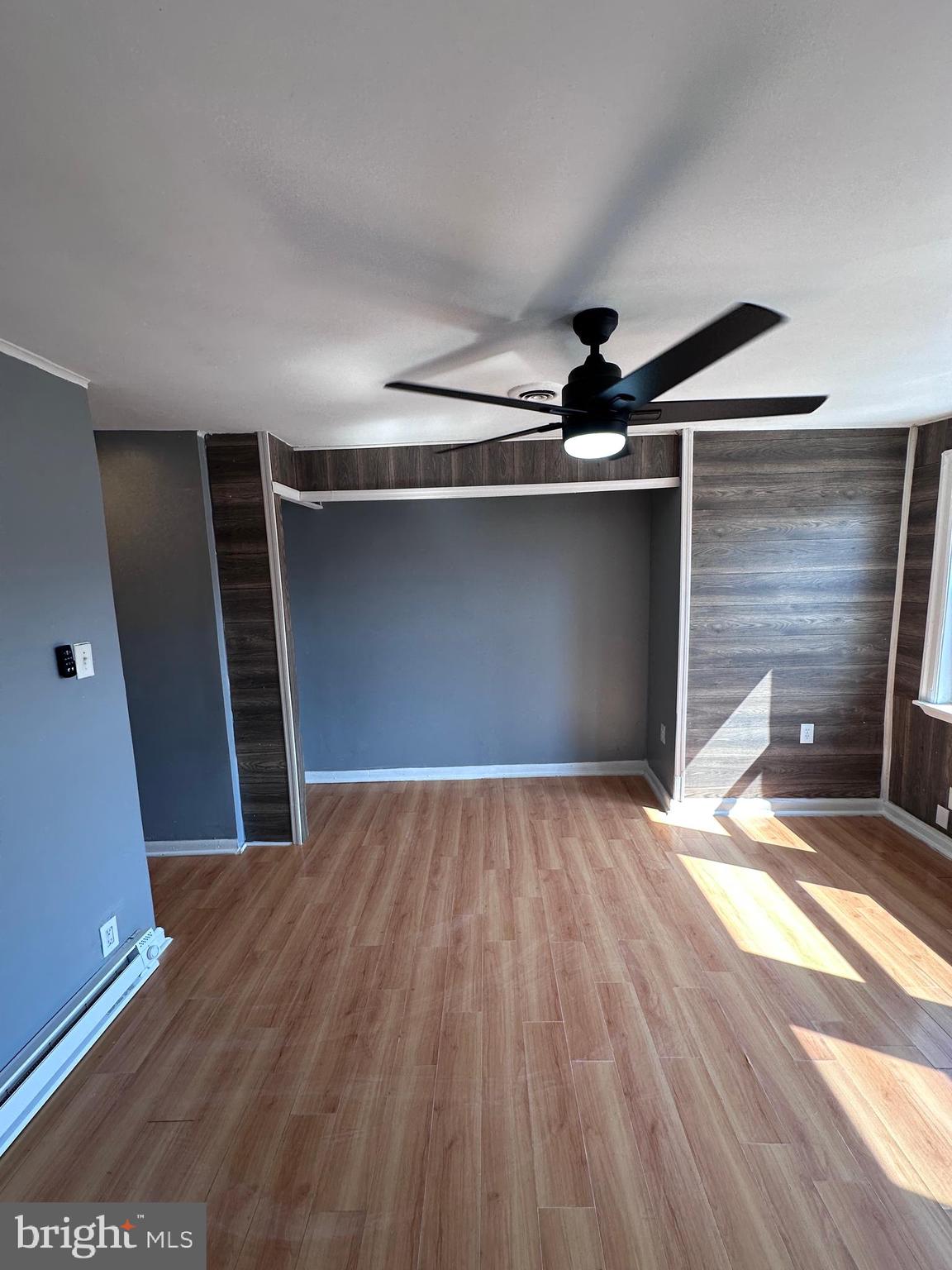 HOLMESBURG - Residential Lease