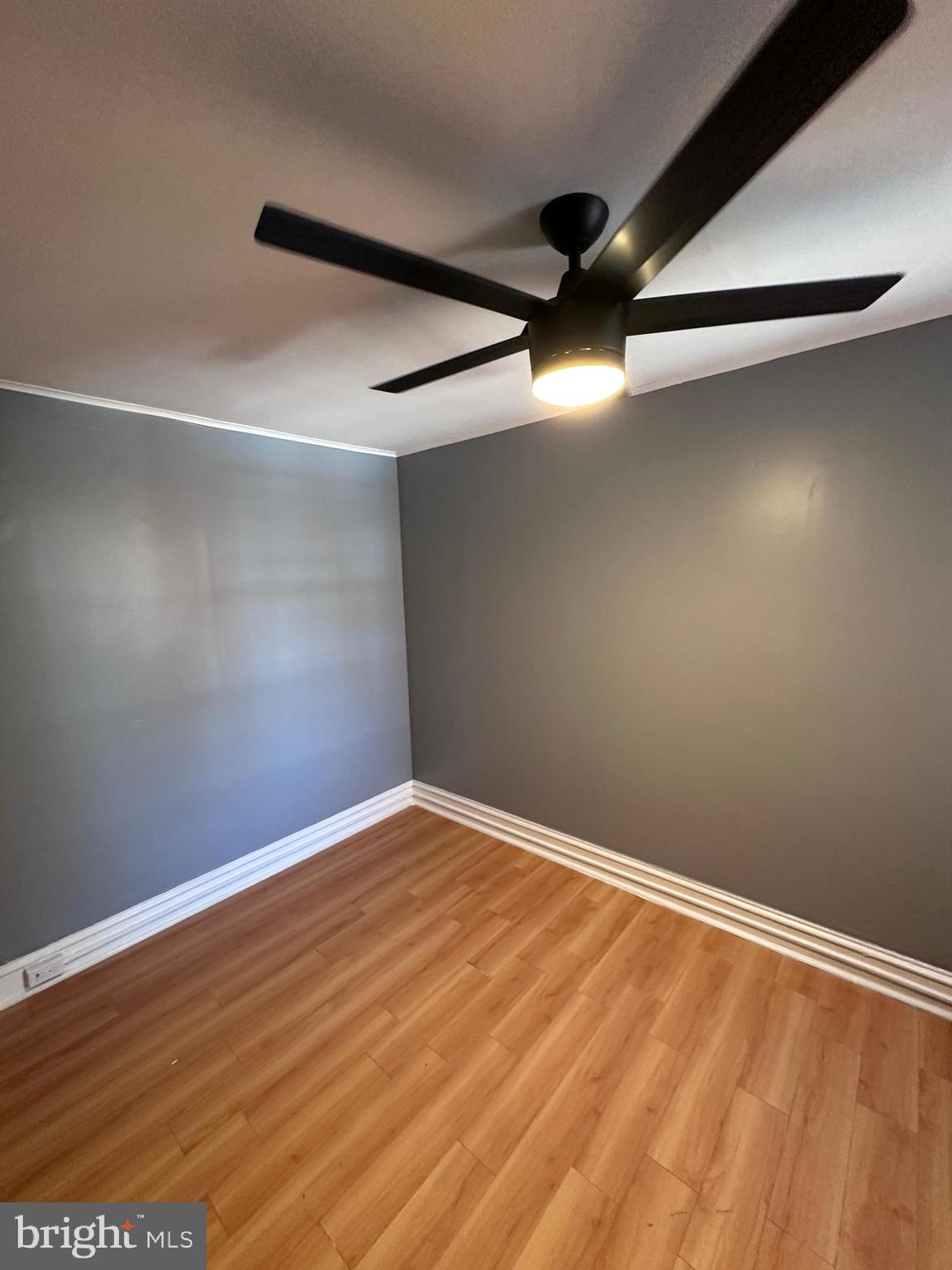 HOLMESBURG - Residential Lease