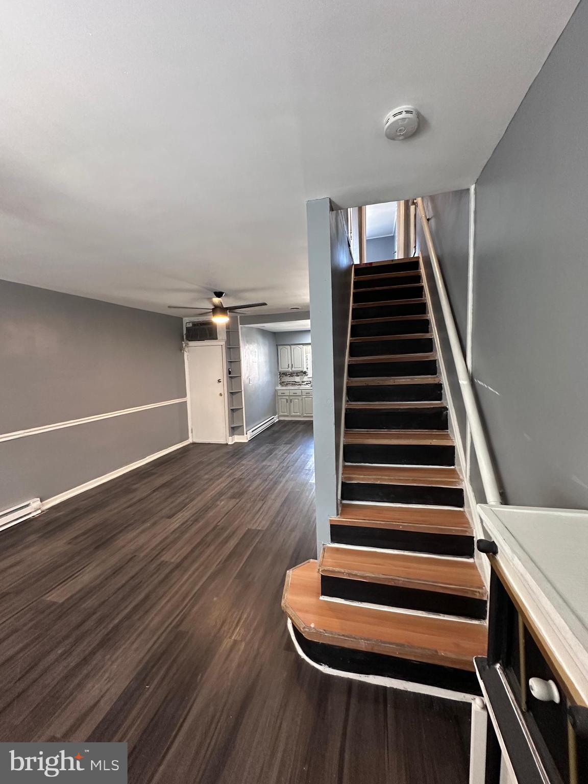 HOLMESBURG - Residential Lease